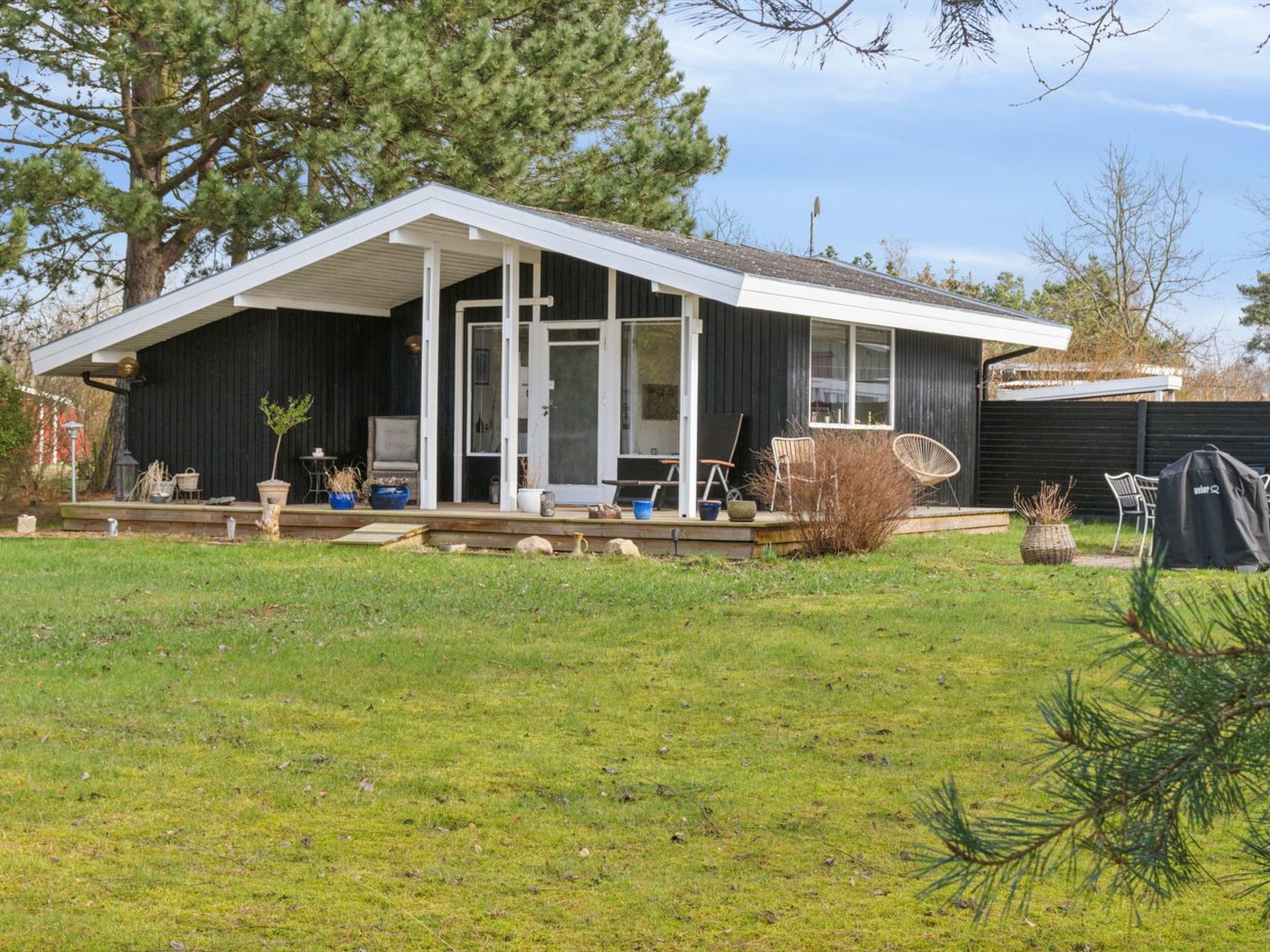 "Clausina" - 3.8km from the sea