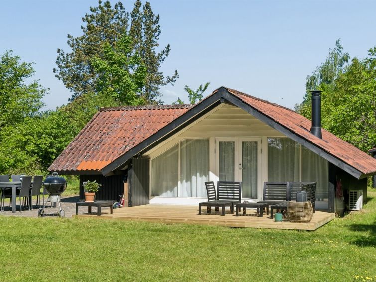 Gezellig vakantiehuis met open haard in Eskebjerg in Eskebjerg