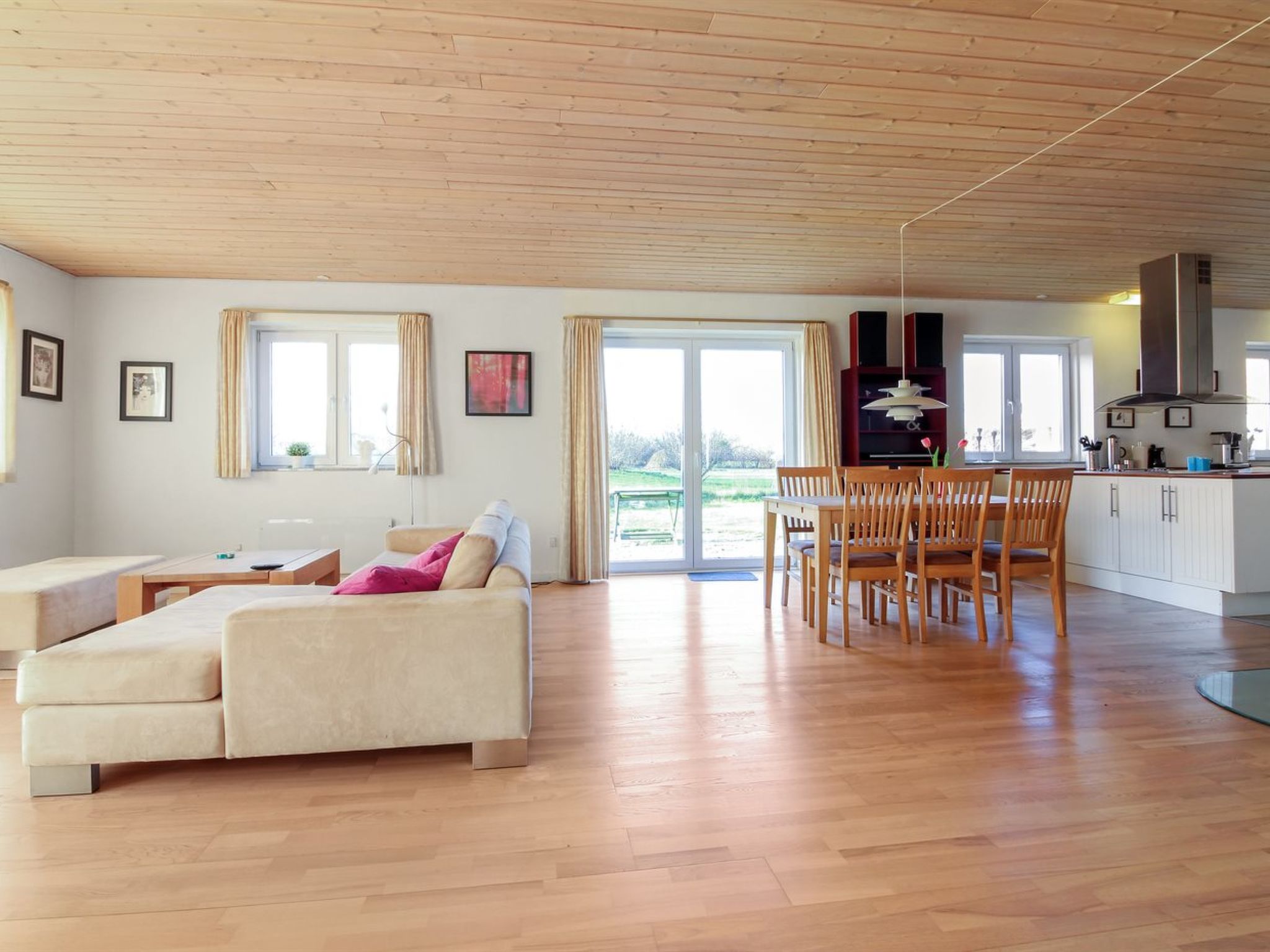 "Ettie" - 6km from the sea