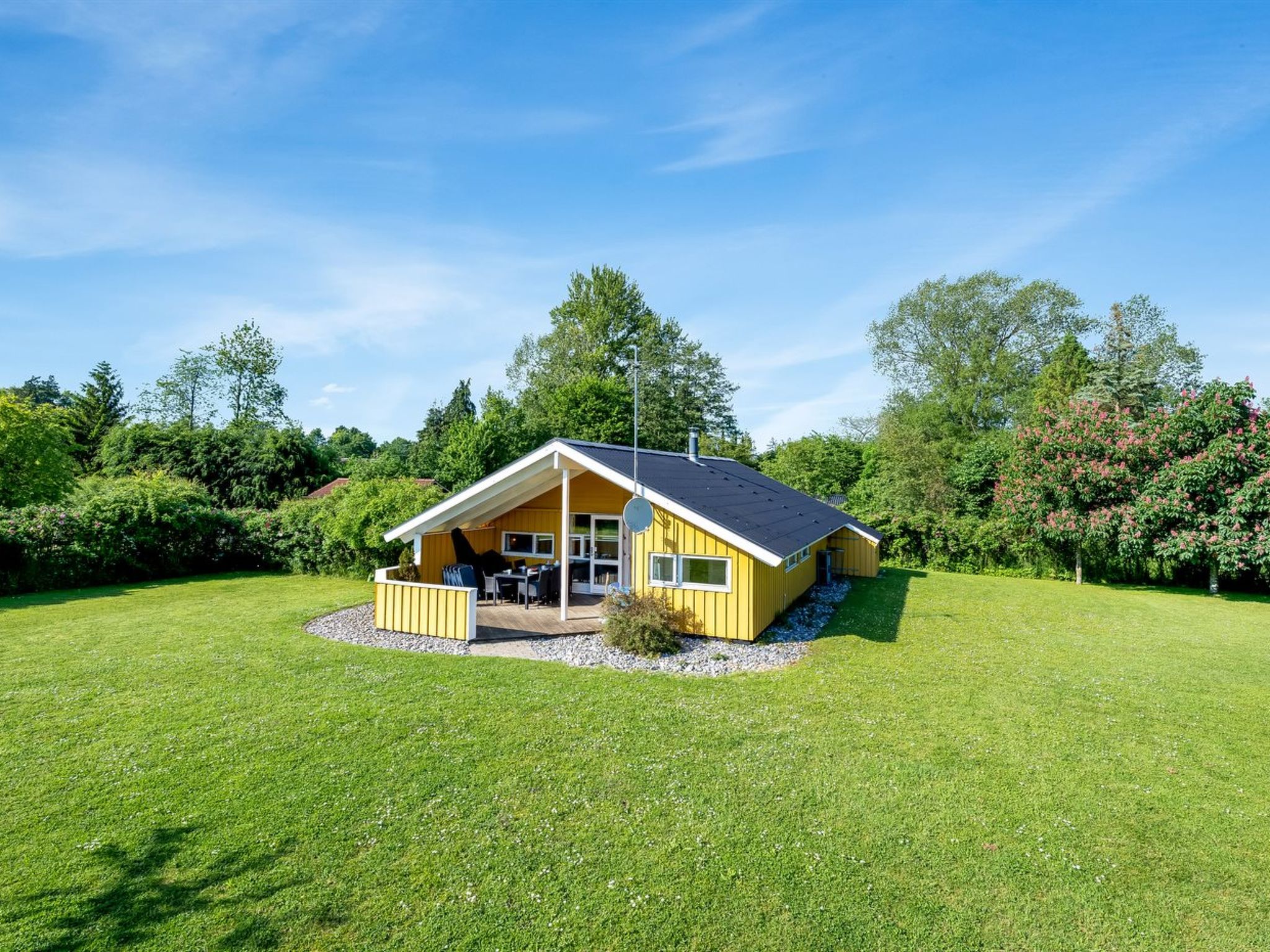 "Guja" - 250m from the sea - Buiten