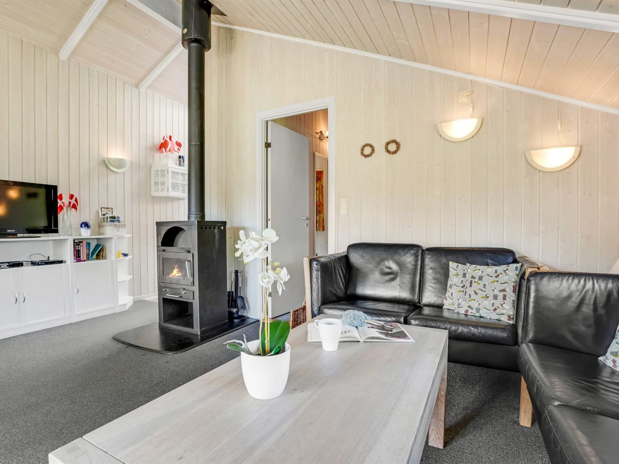 "Guja" - 250m from the sea - Binnen