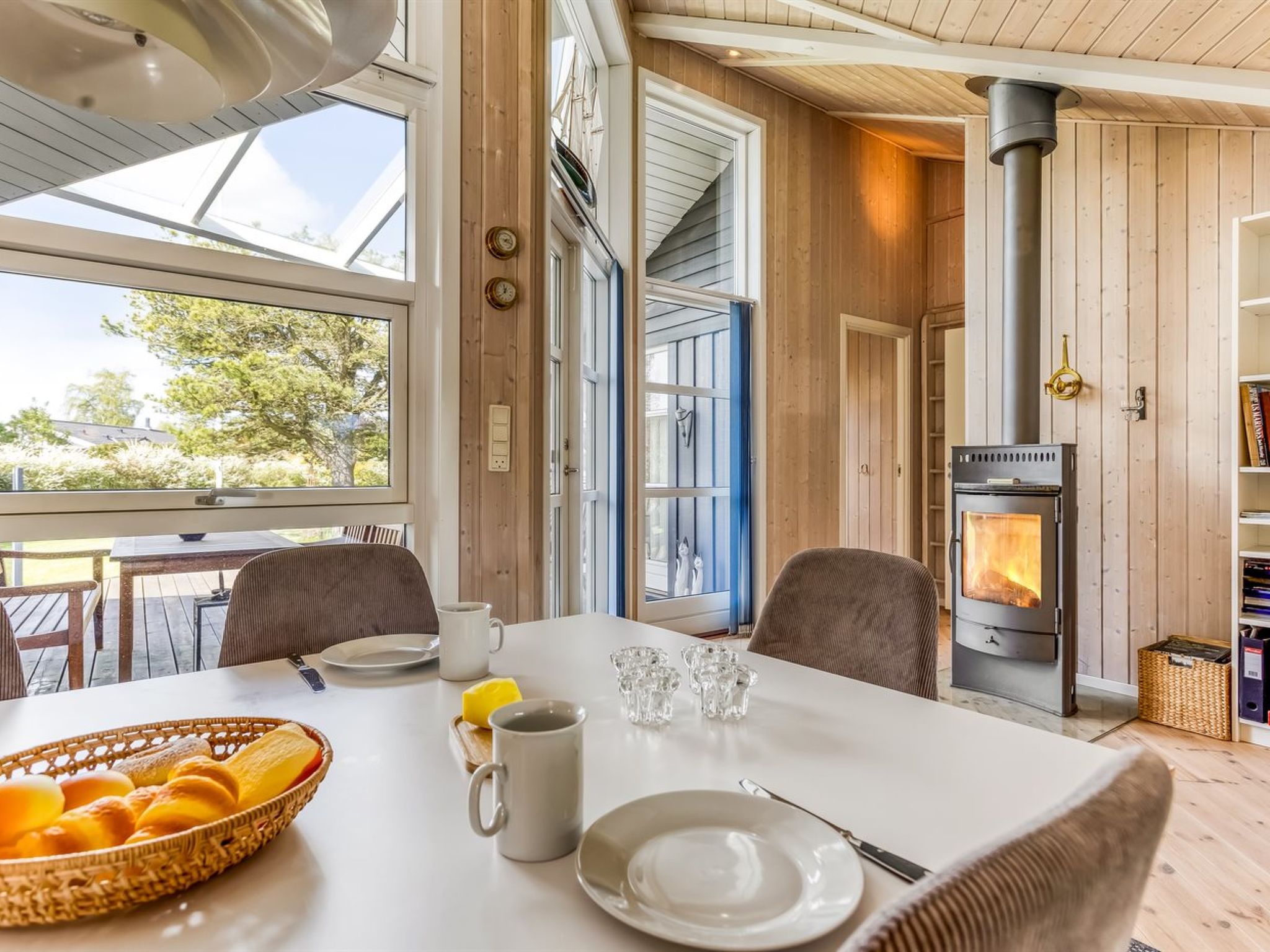 "Winona" - 250m from the sea-Inside