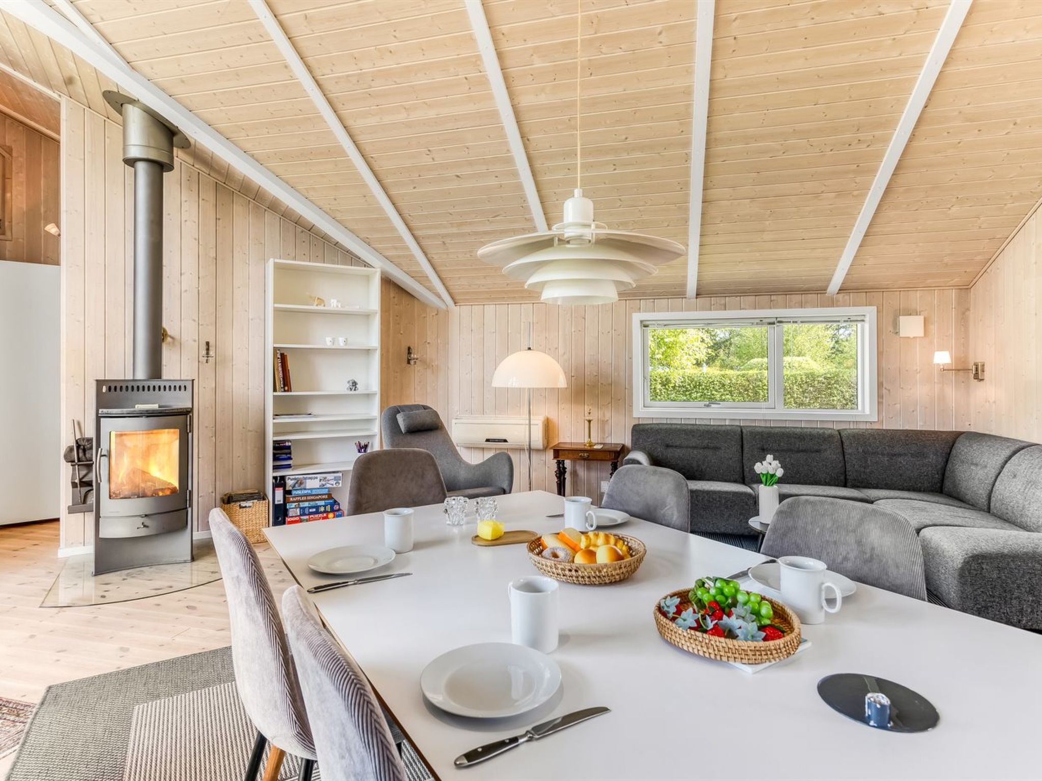 "Winona" - 250m from the sea-Inside