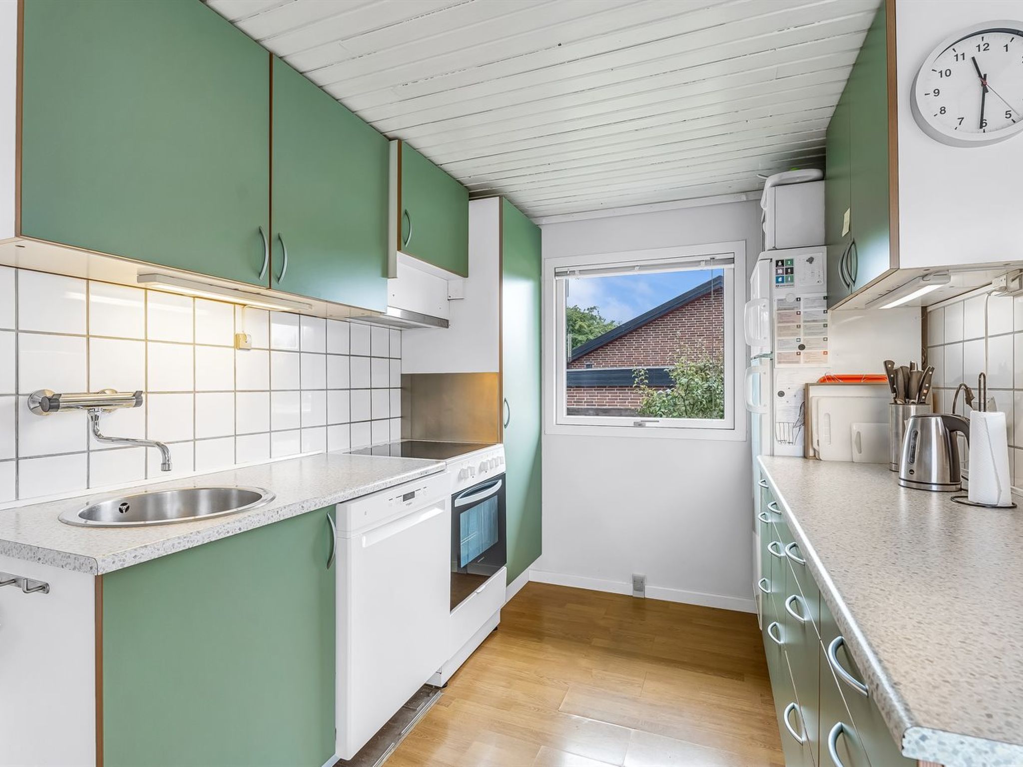 "Tenho" - 150m from the sea - Binnen