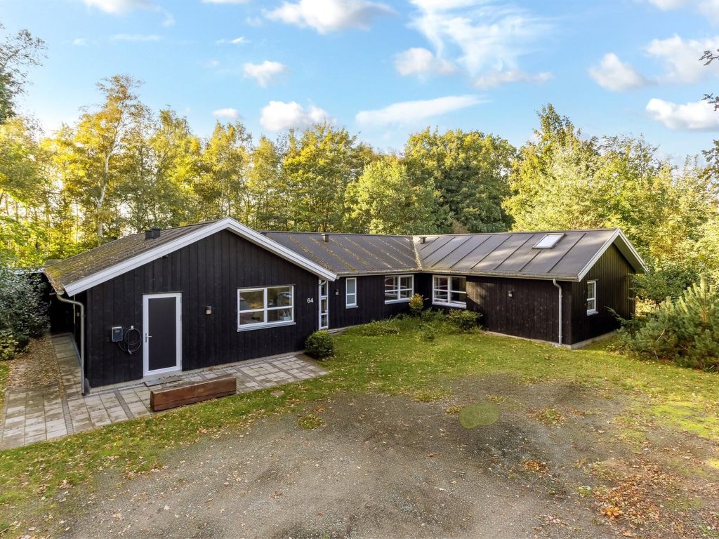 'Ranka' - 300m from the sea