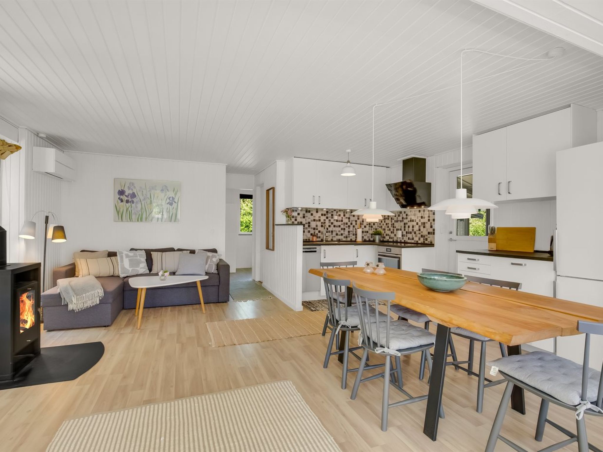 "Hendrina" - 500m from the sea-Binnen