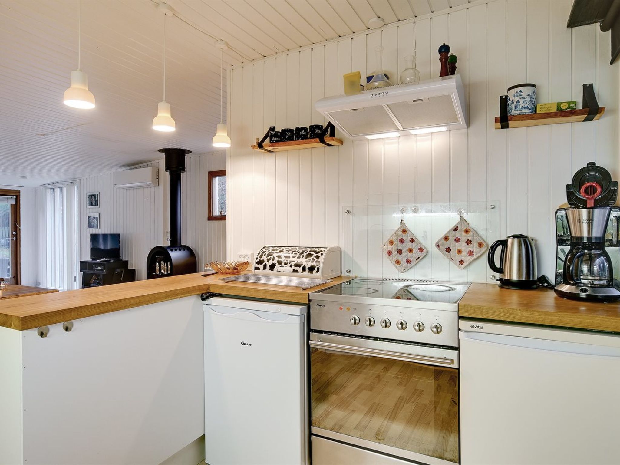 "Aasta" - 500m from the sea - Drinnen