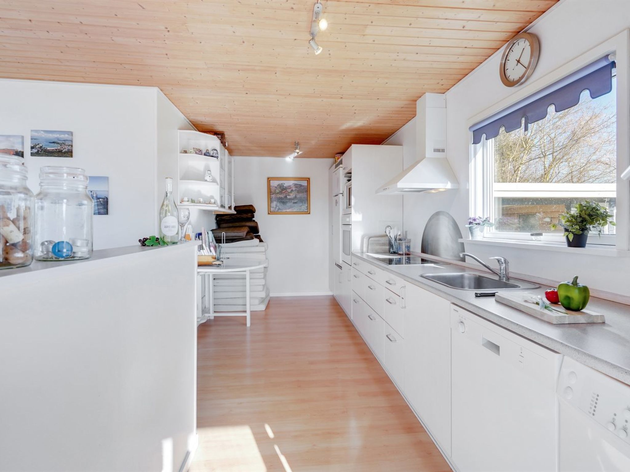 "Rico" - 200m from the sea-Binnen
