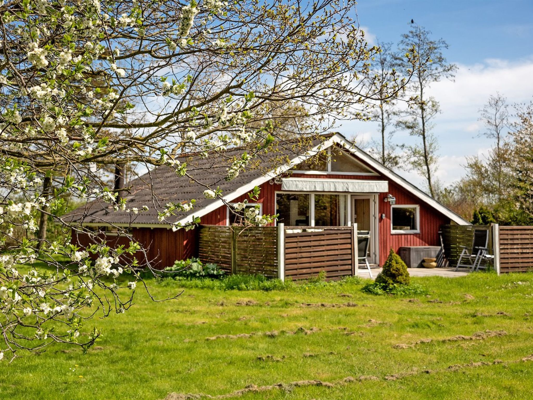 "Henna" - 550m to the fjord - Buiten