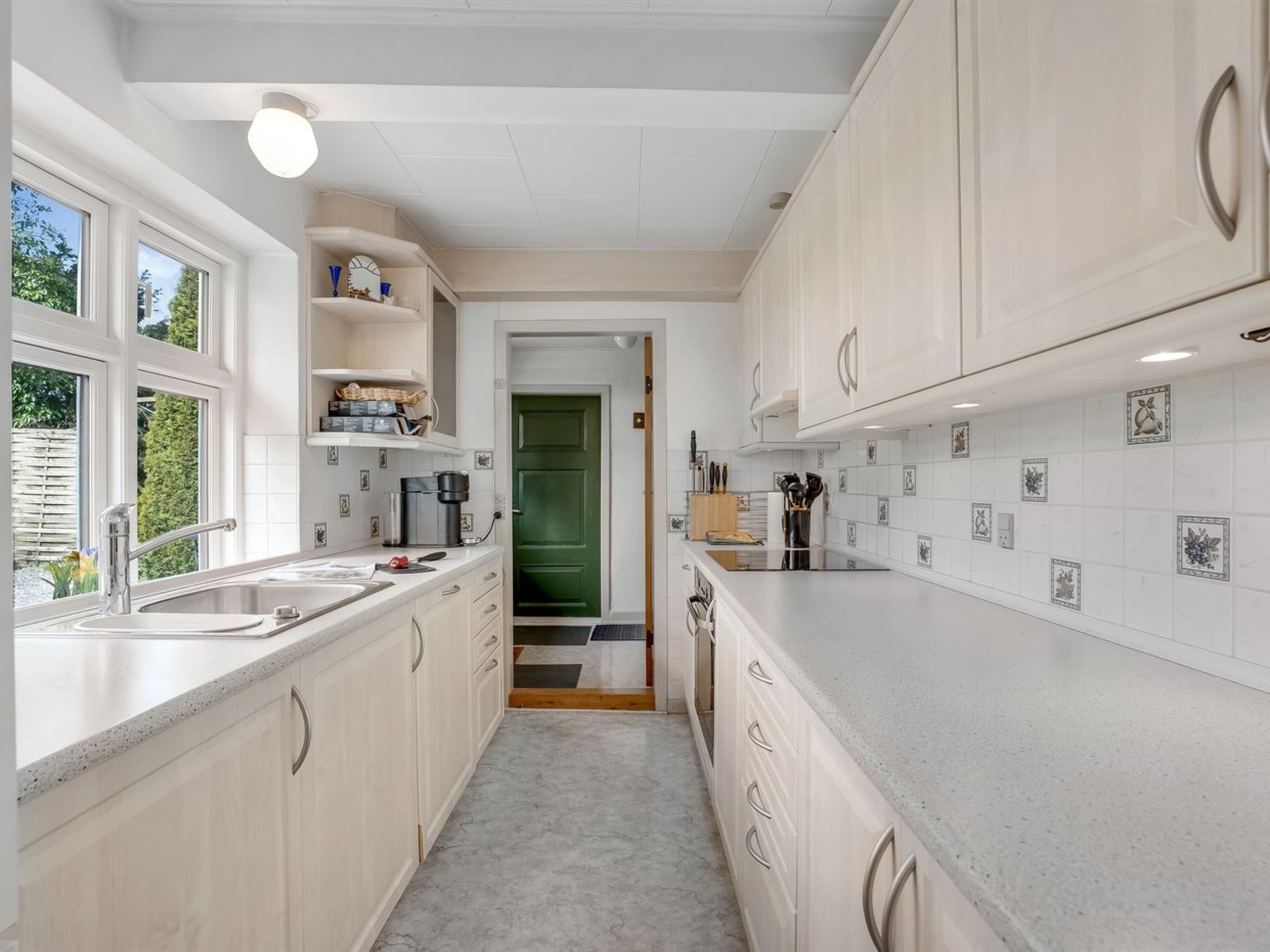 "Albertine" - 600m from the sea - Drinnen