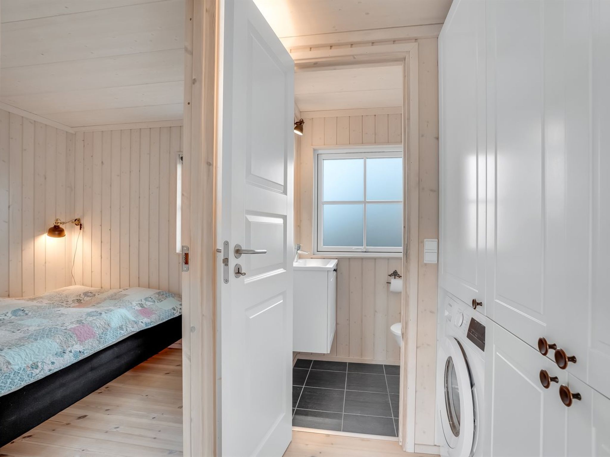 "Preben" - 50m from the sea - Binnen
