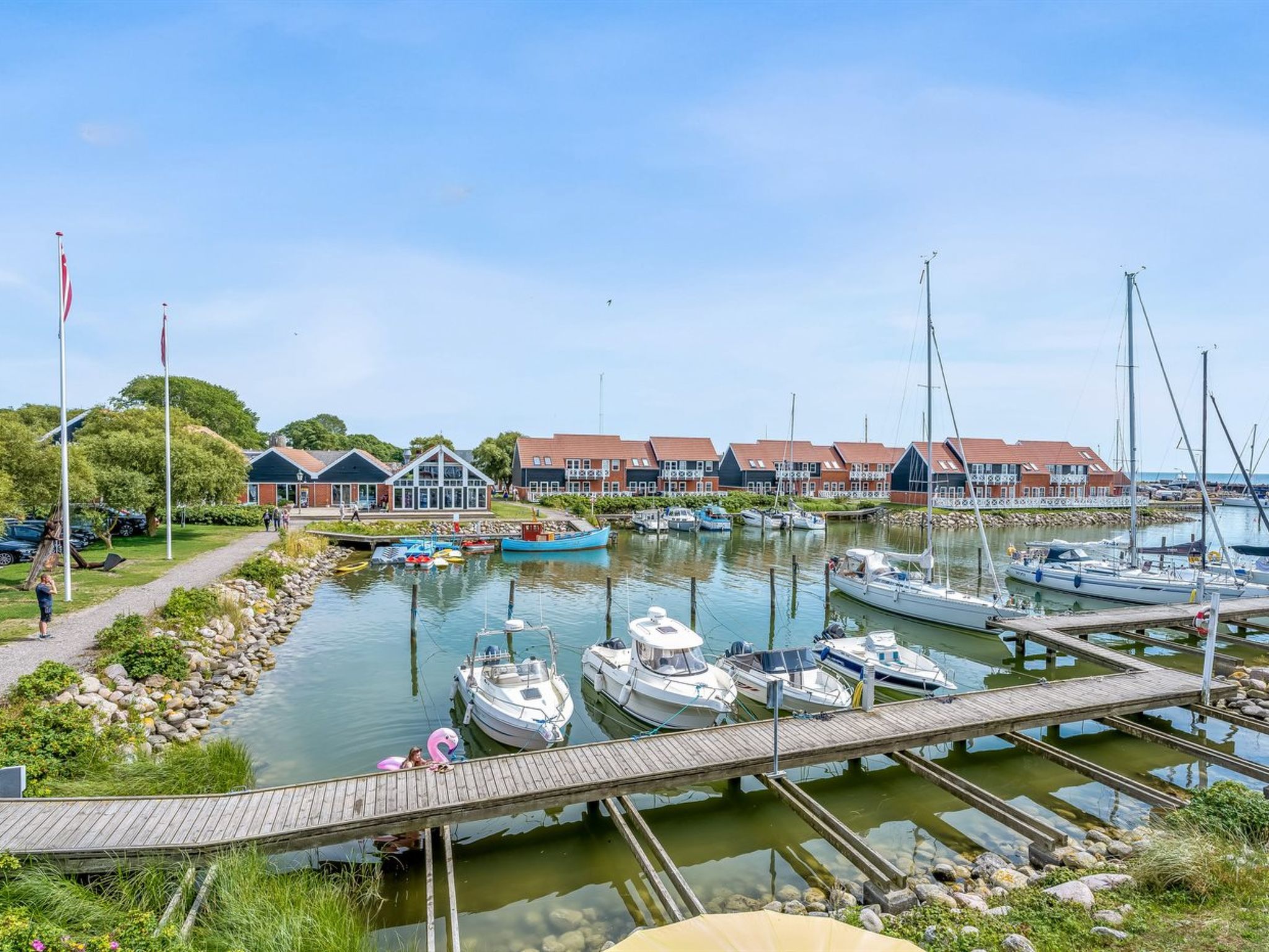 "Thorfin" - 10m from the sea