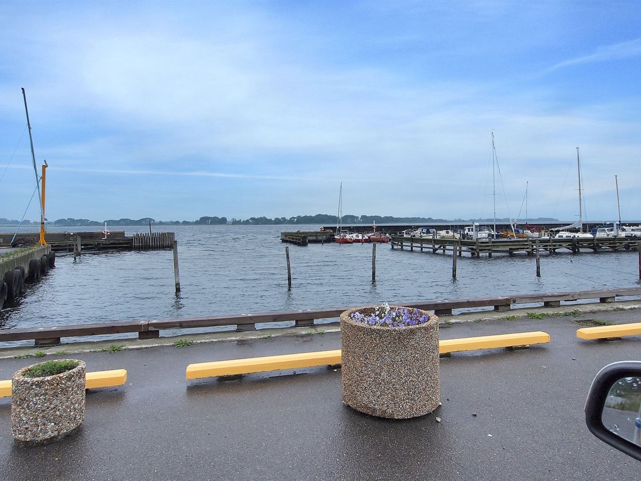 "Thing" - 200m from the sea - Buiten