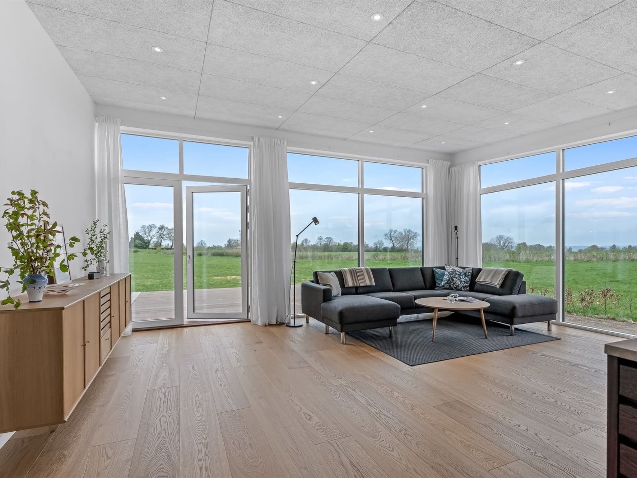 "Milena" - 1.5km from the sea - Binnen