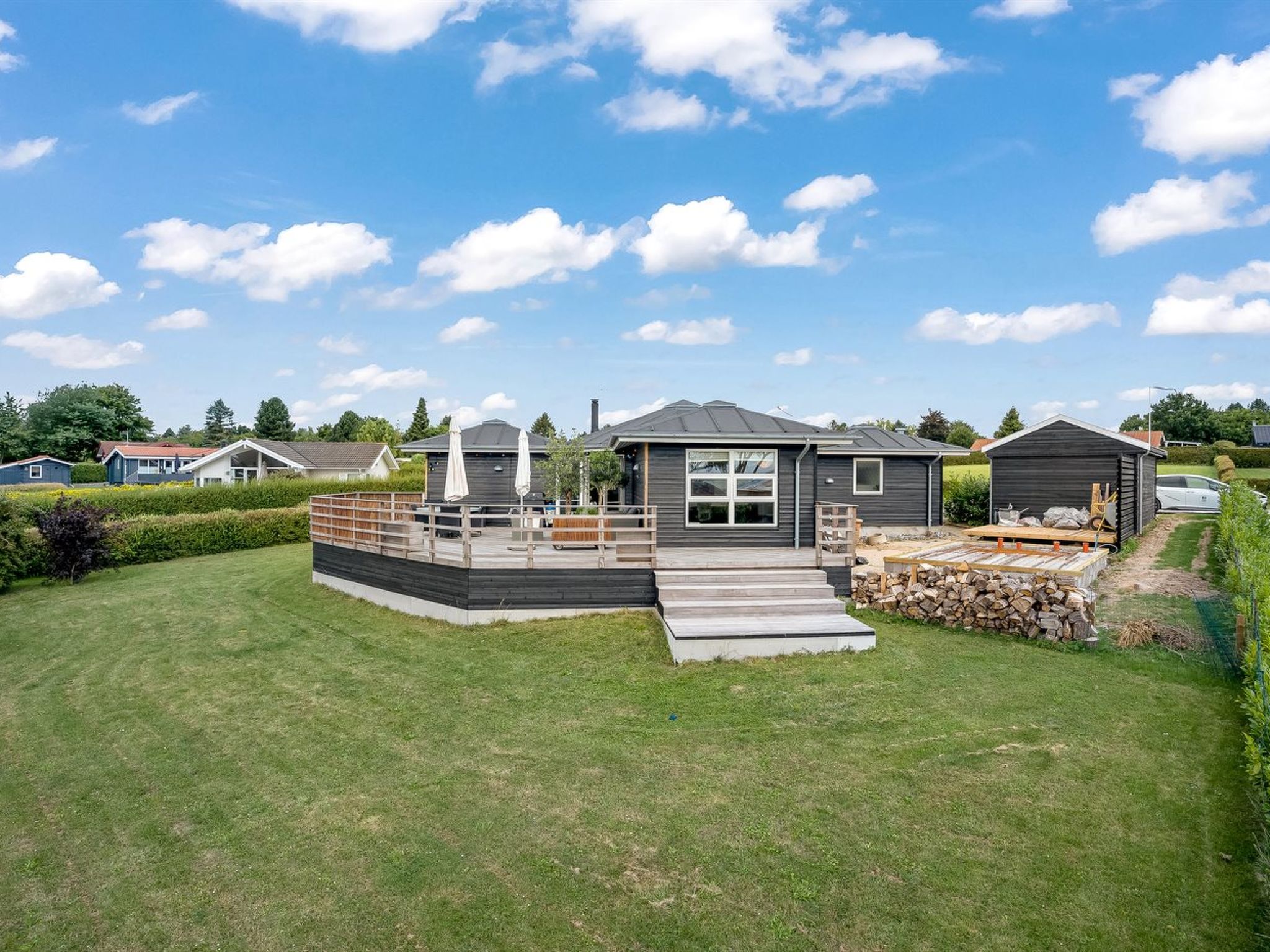 "Glenda" - 2.1km from the sea