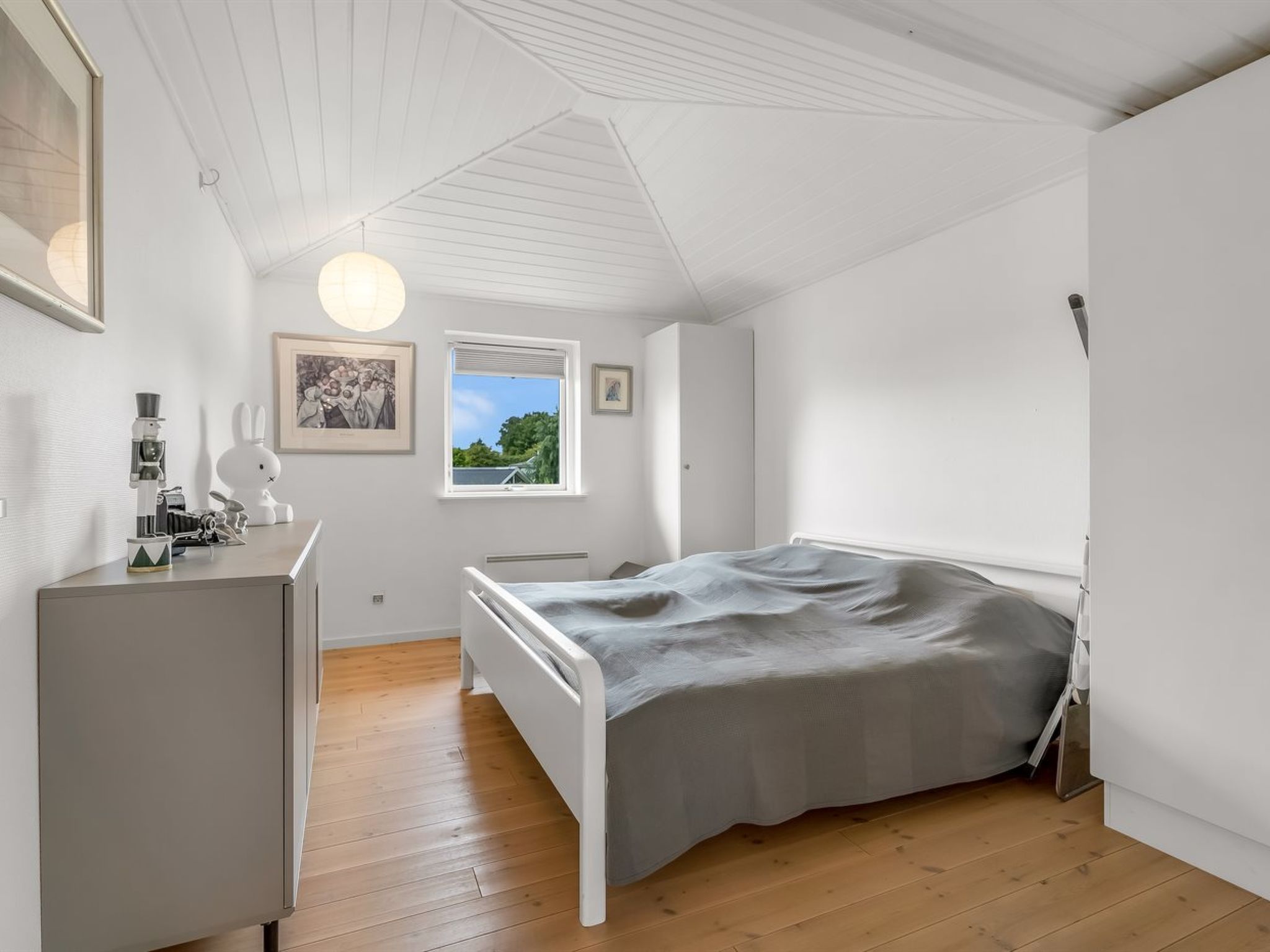 "Glenda" - 2.1km from the sea-Binnen