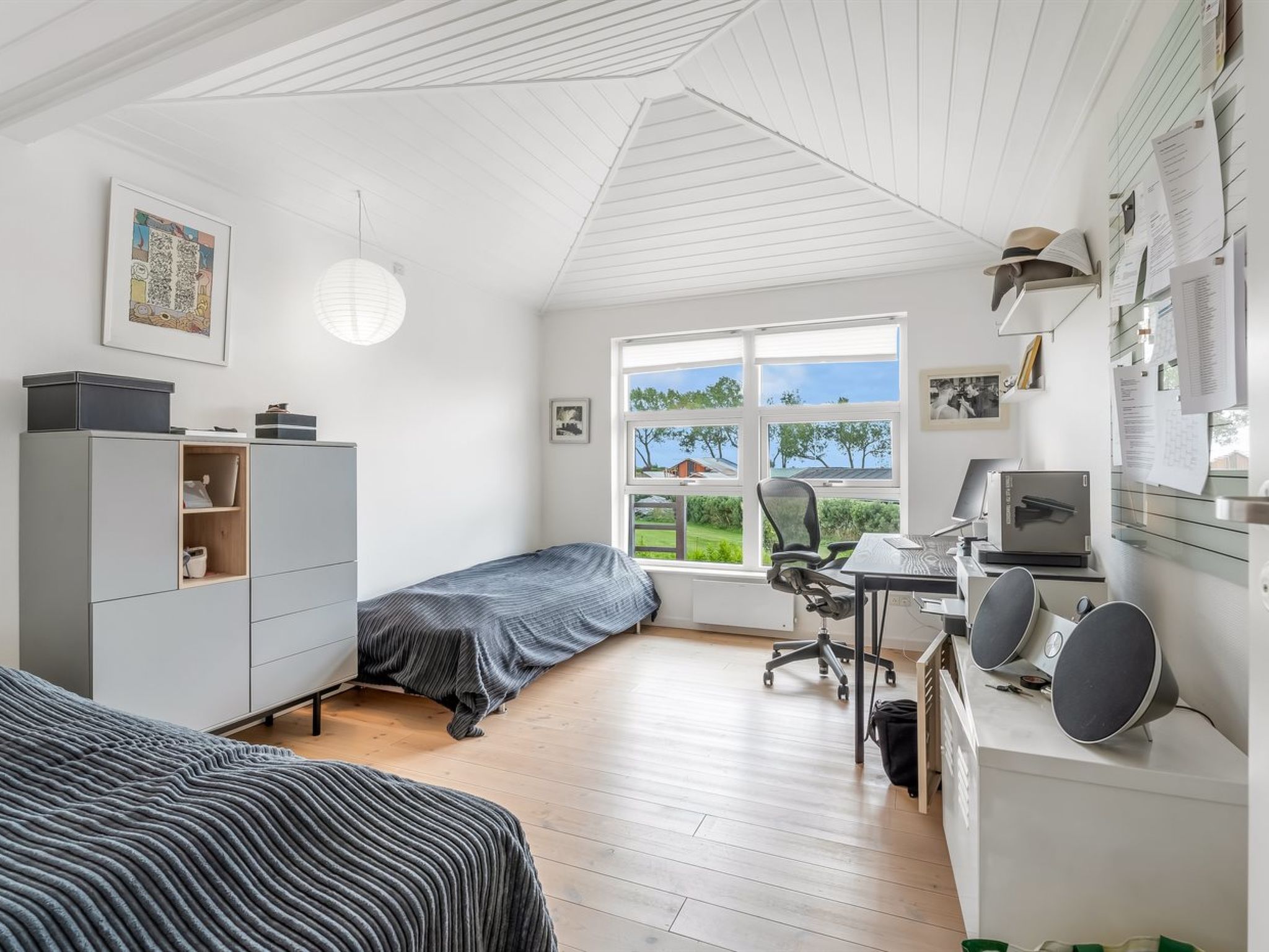 "Glenda" - 2.1km from the sea-Binnen