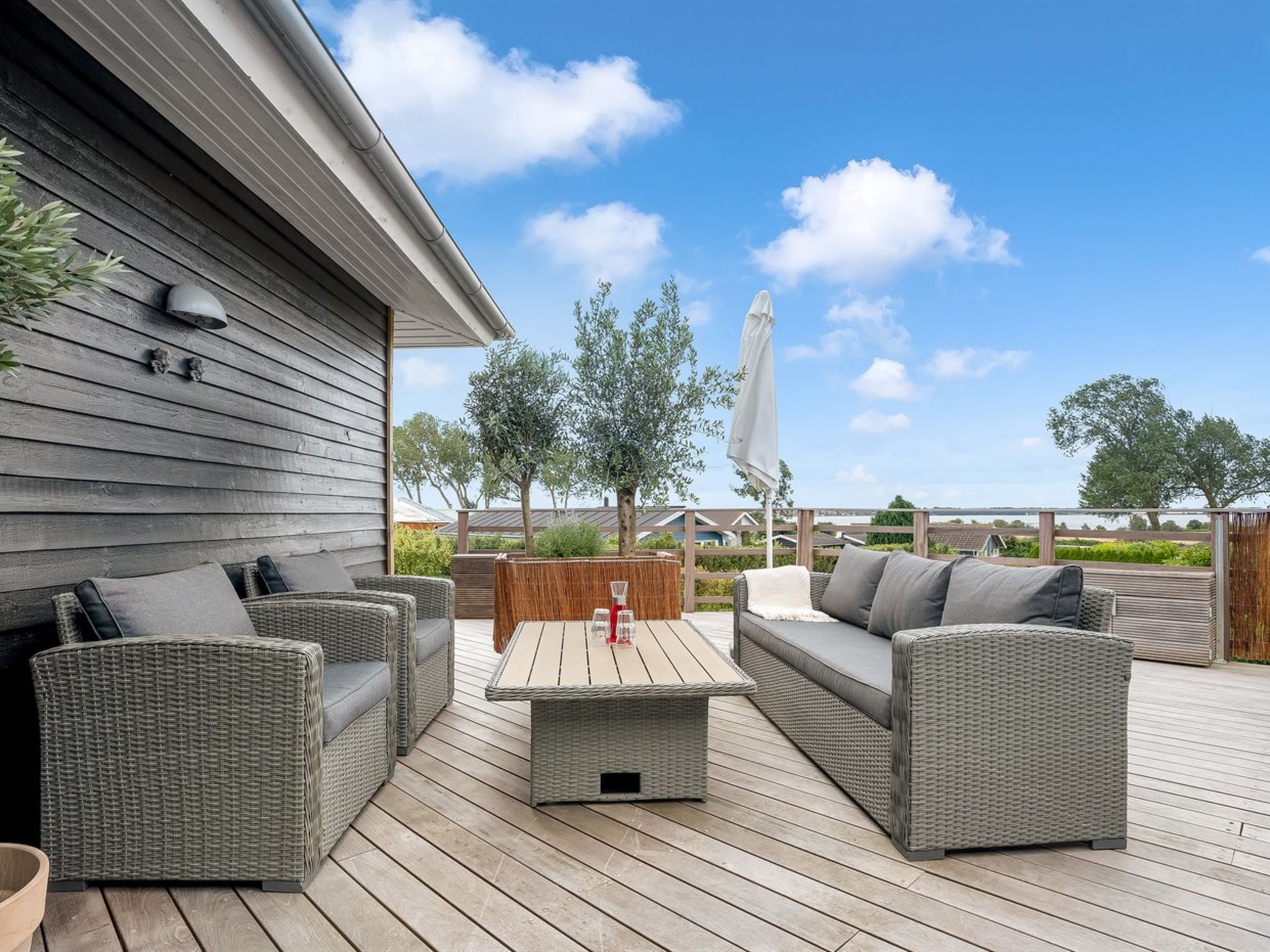 "Glenda" - 2.1km from the sea-Buiten