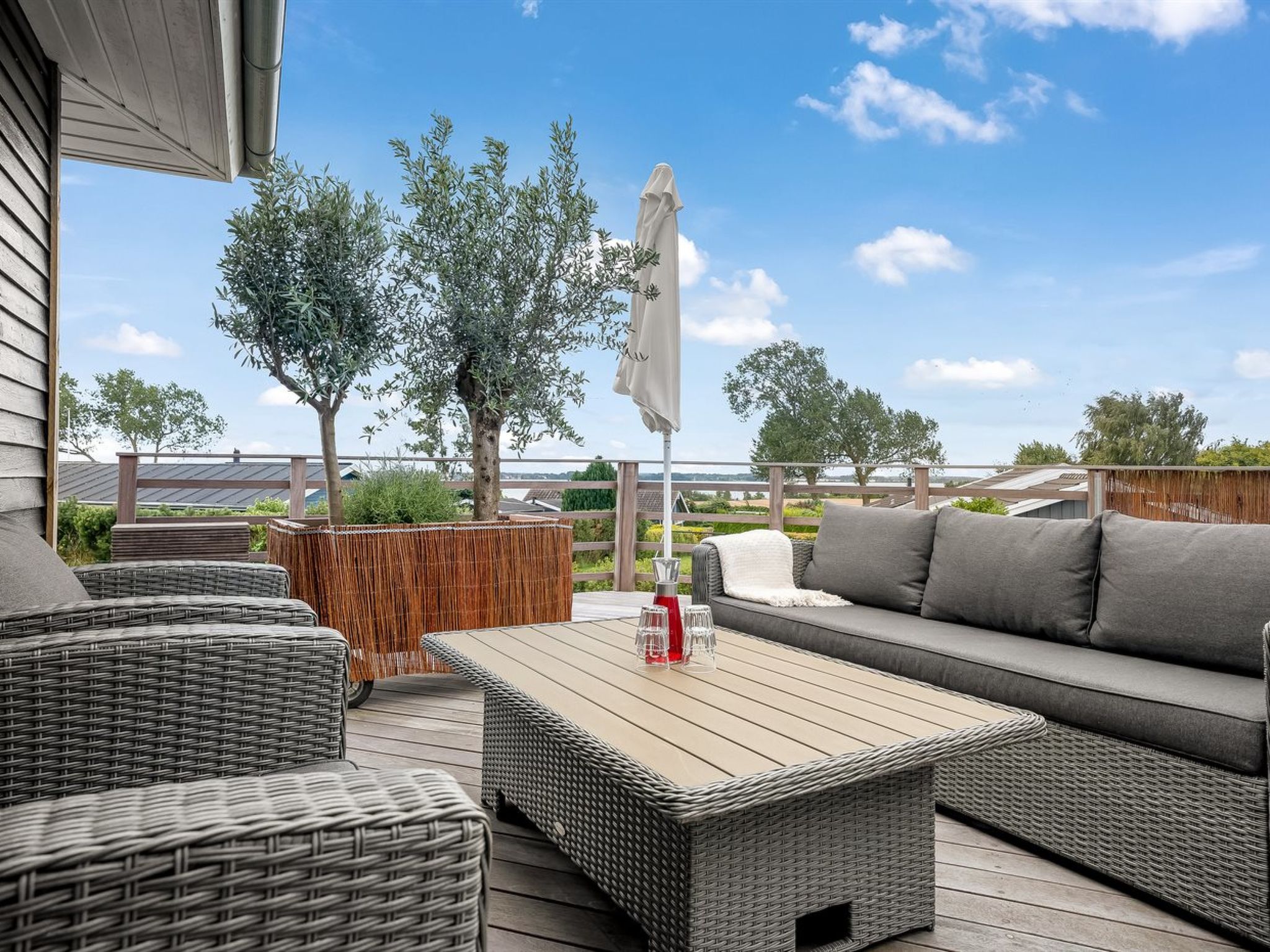 "Glenda" - 2.1km from the sea-Buiten