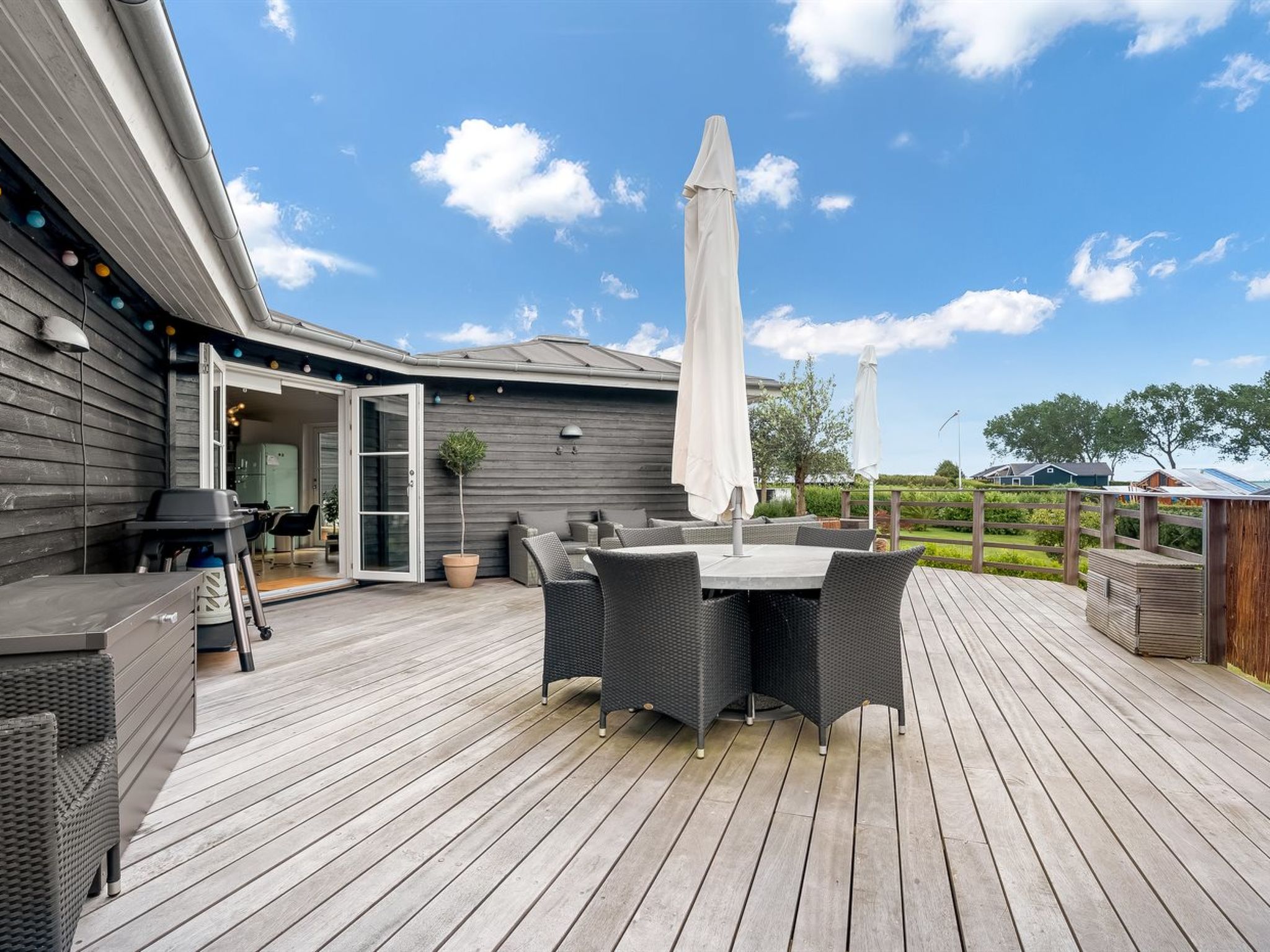 "Glenda" - 2.1km from the sea-Dehors