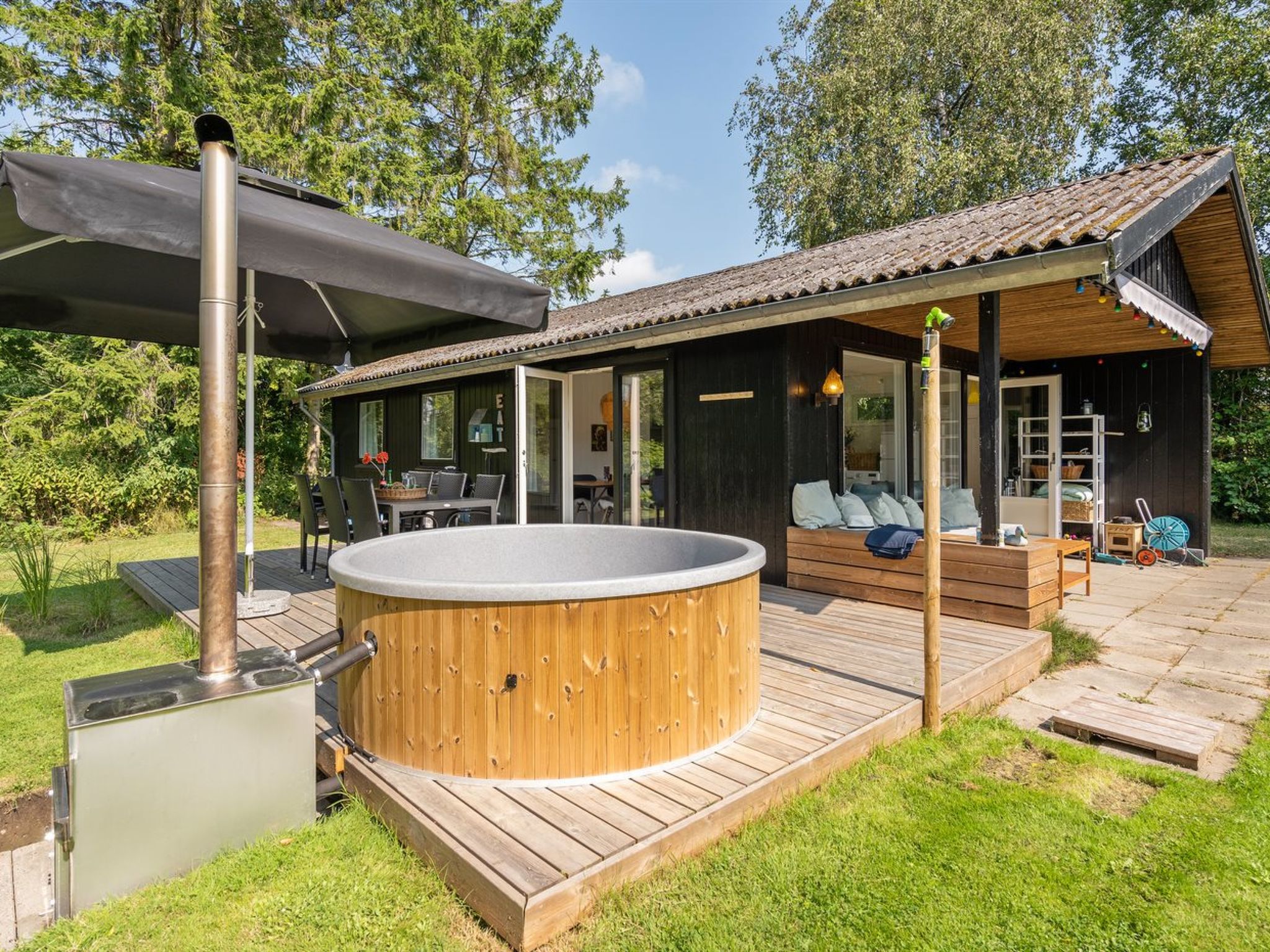 "Edny" - 210m from the sea-Buiten