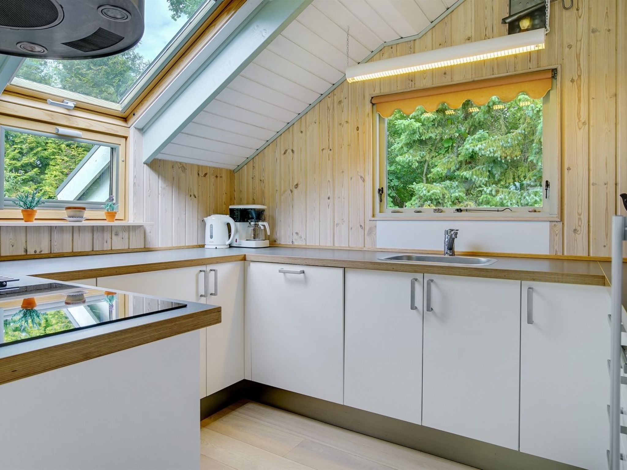 "Nadezda" - 450m from the sea-Binnen