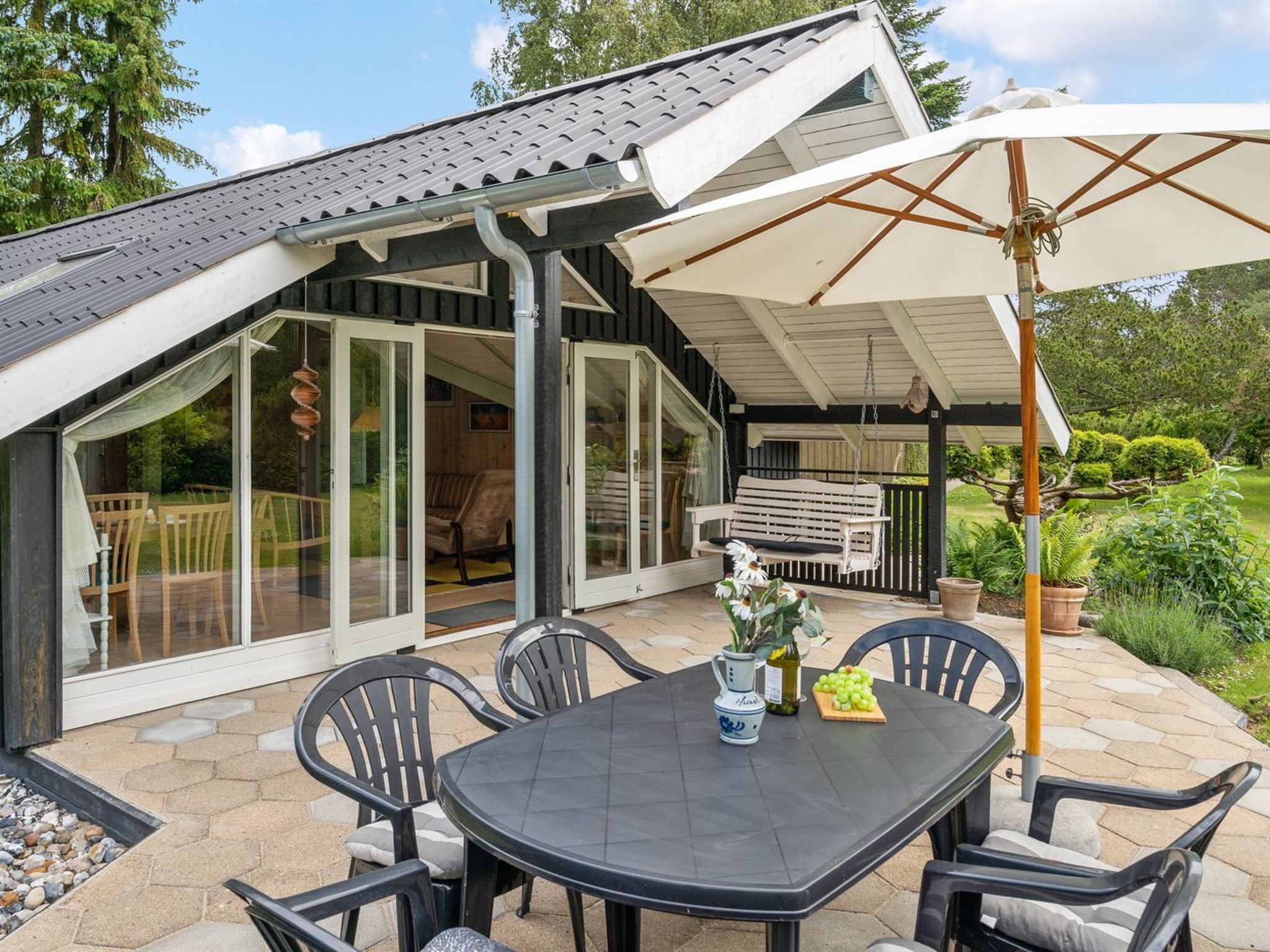 "Nadezda" - 450m from the sea-Buiten