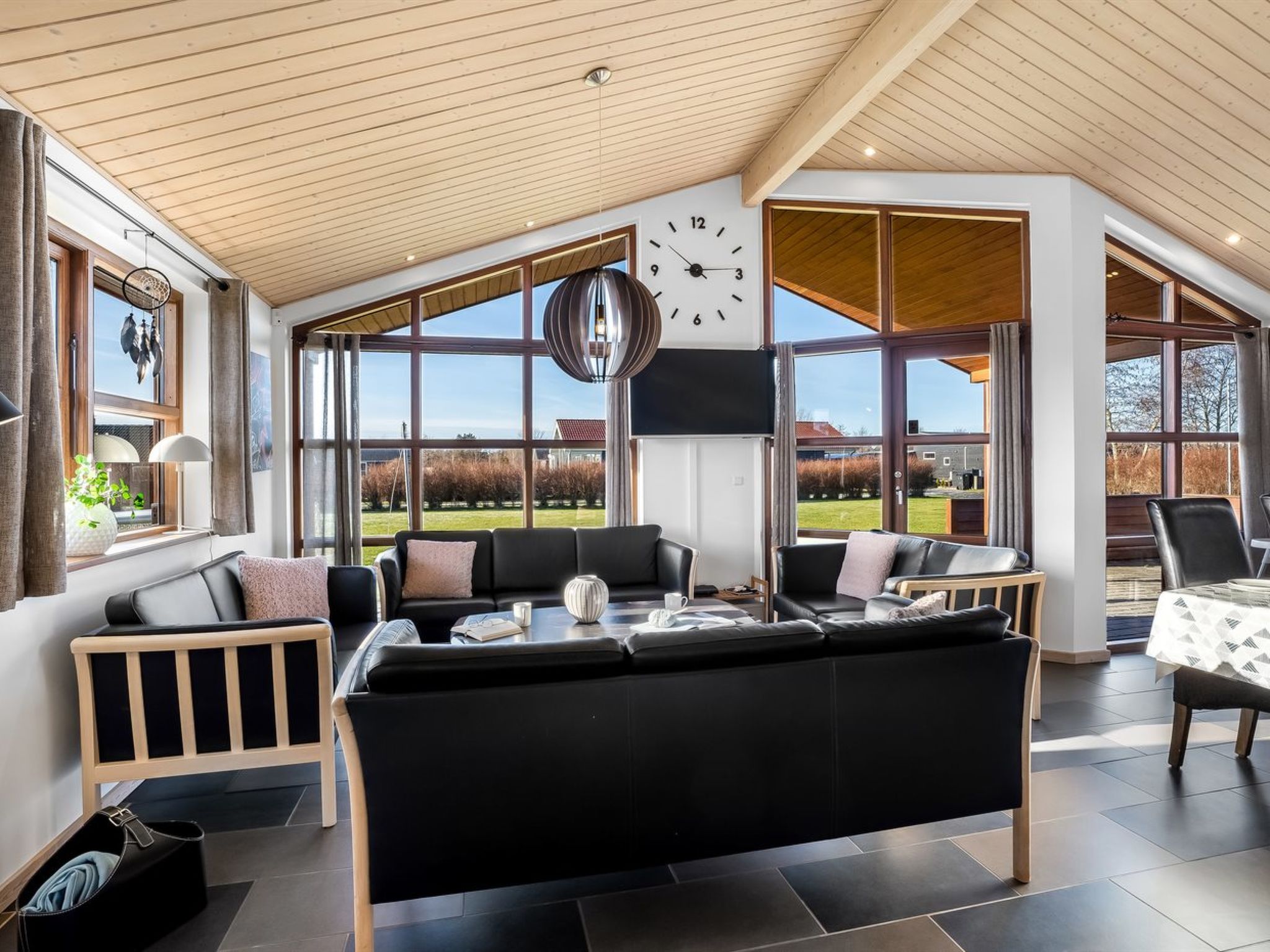 "Niela" - 800m from the sea - Drinnen