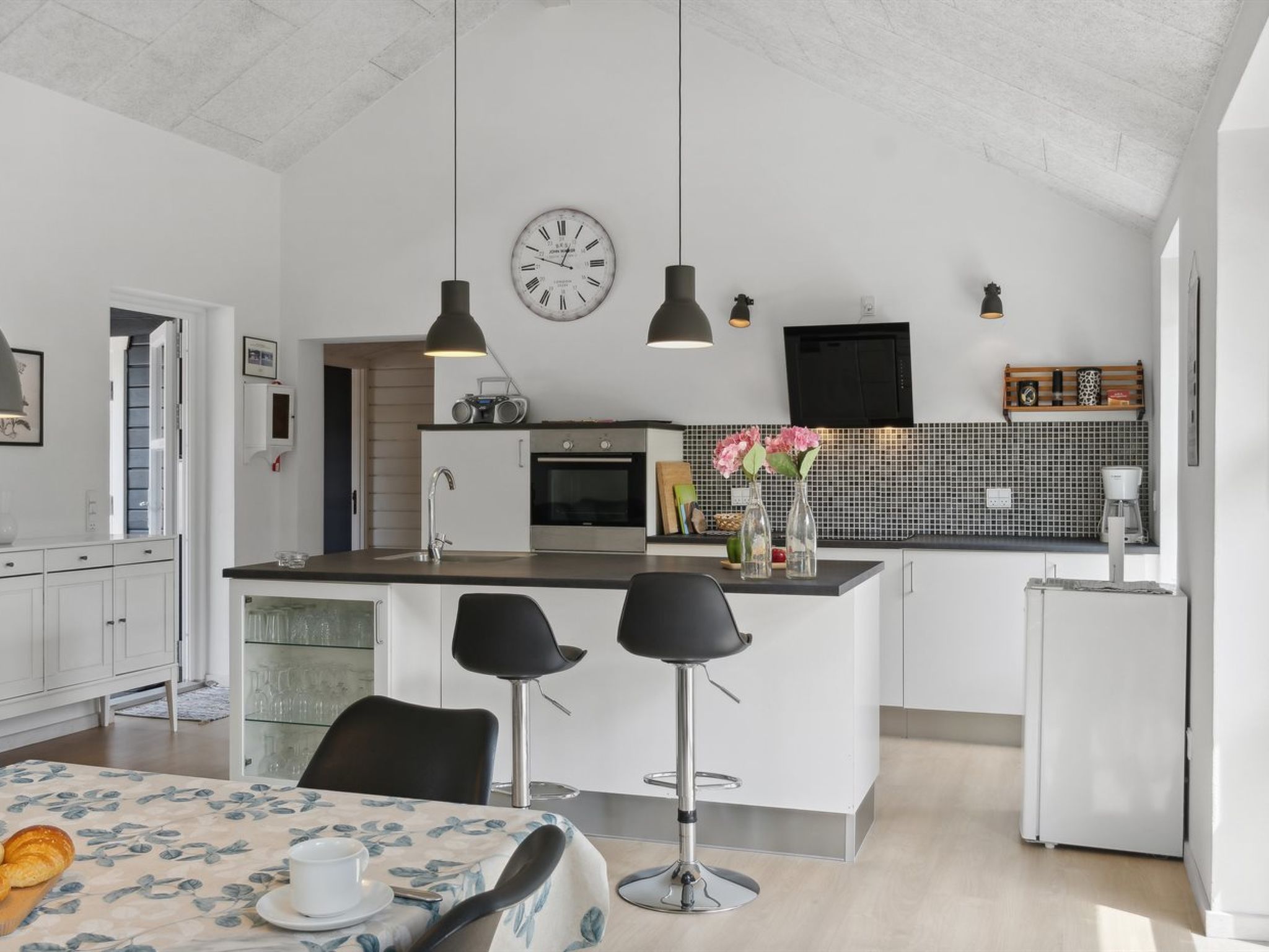 "Oiva" - 450m from the sea