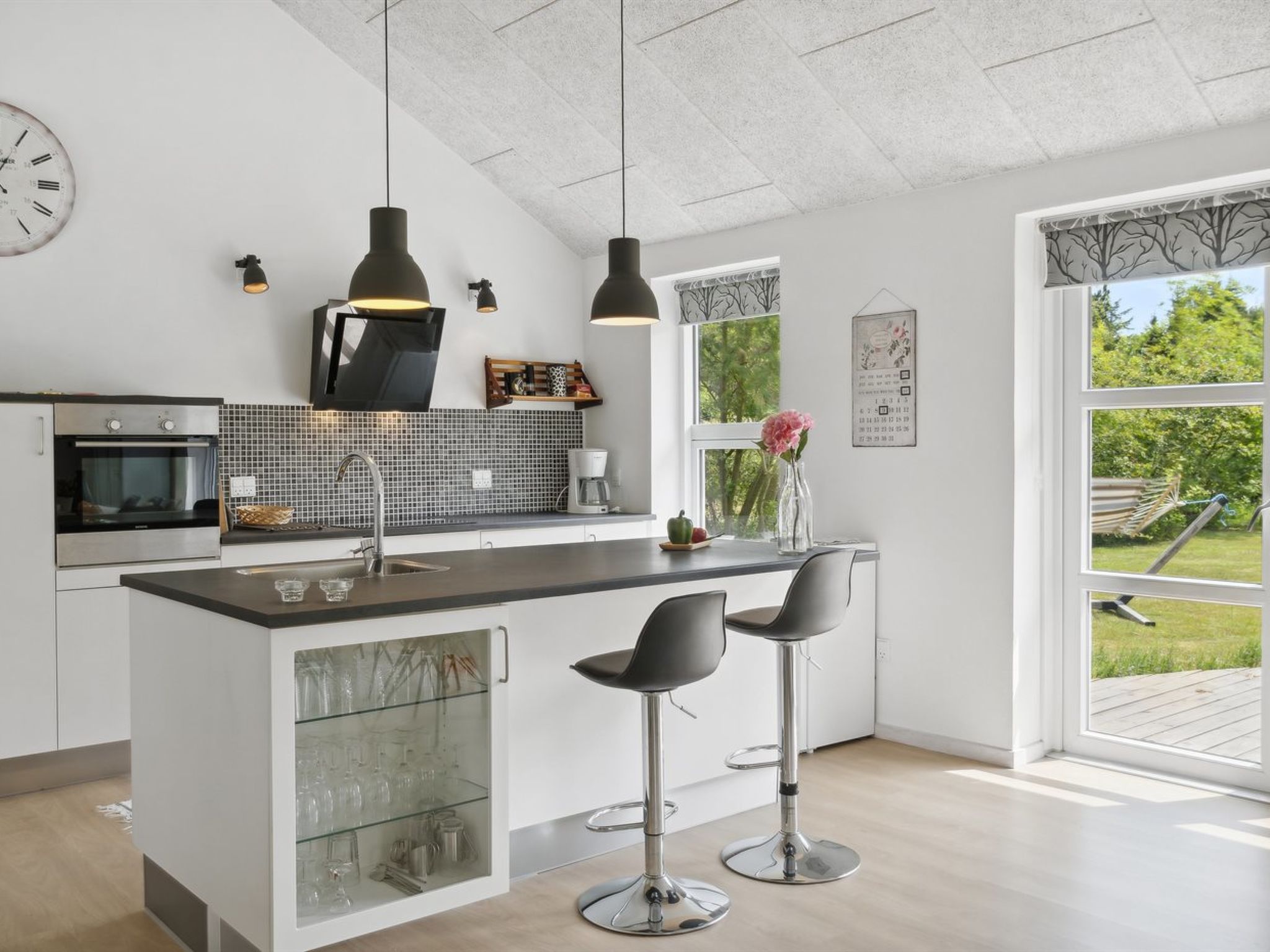 "Oiva" - 450m from the sea - Binnen