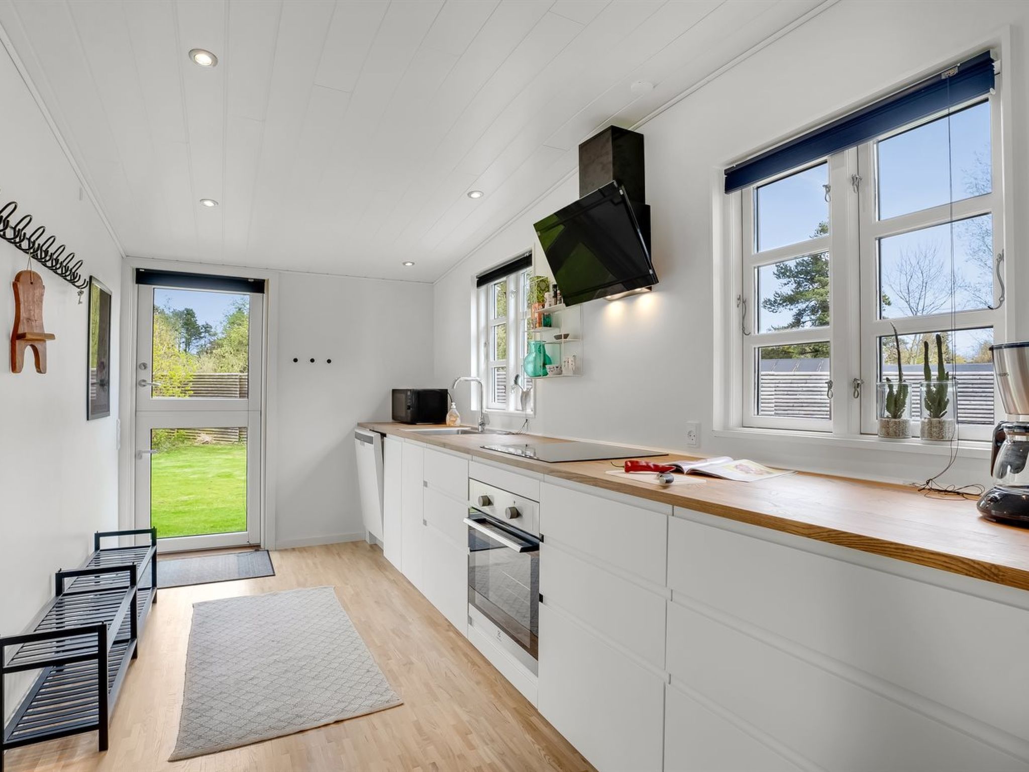 "Merilin" - 300m from the sea-Binnen