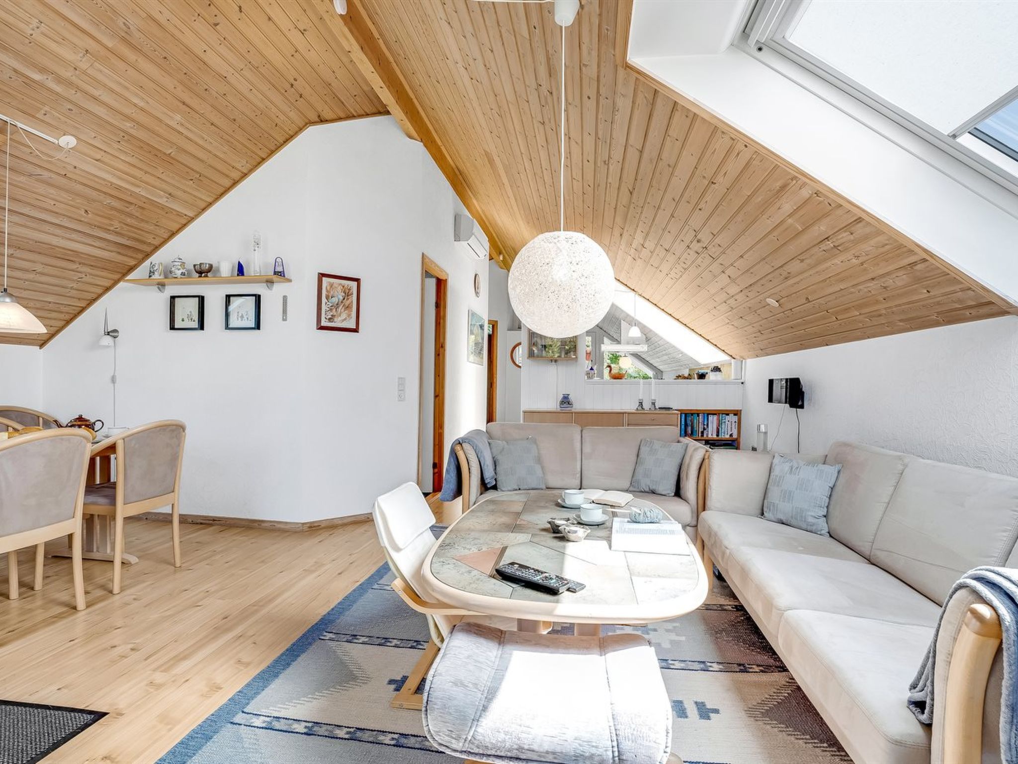 "Tytti" - 300m from the sea - Binnen