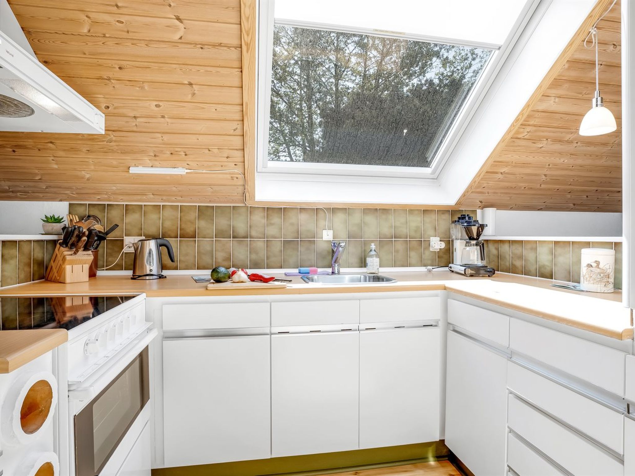"Tytti" - 300m from the sea - Binnen