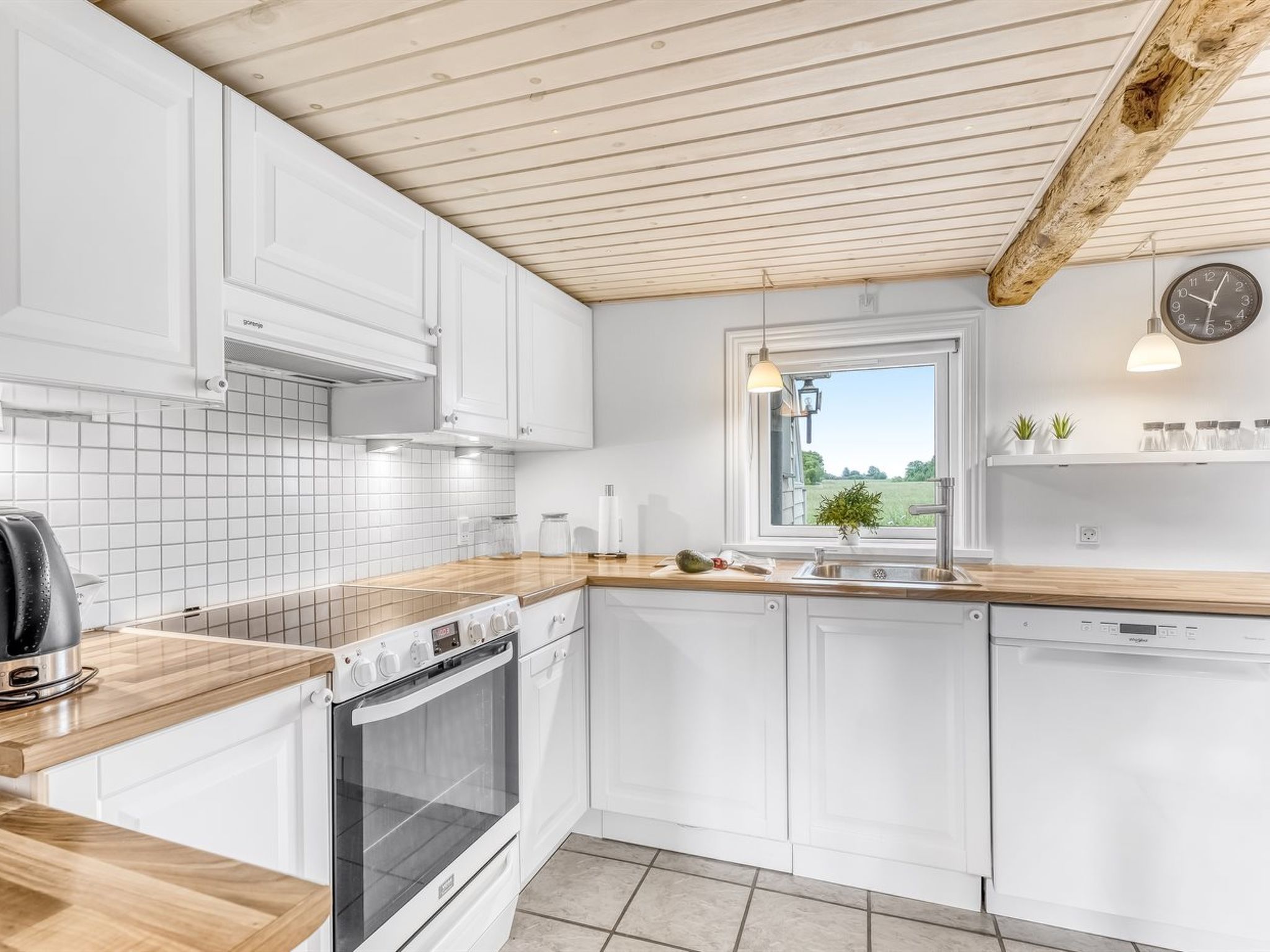 "Anneke" - 1.3km from the sea-Dedans