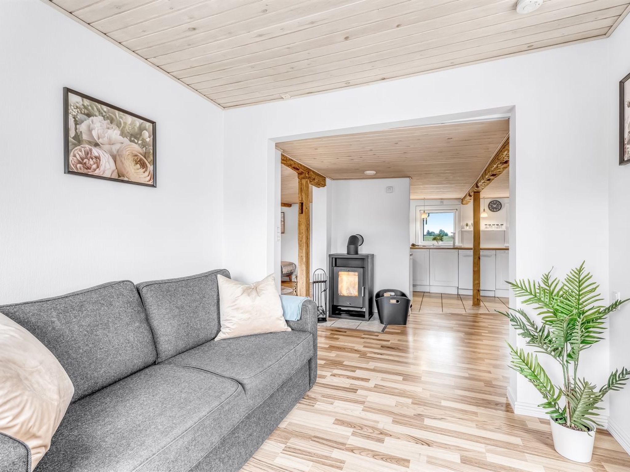 "Anneke" - 1.3km from the sea-Dedans