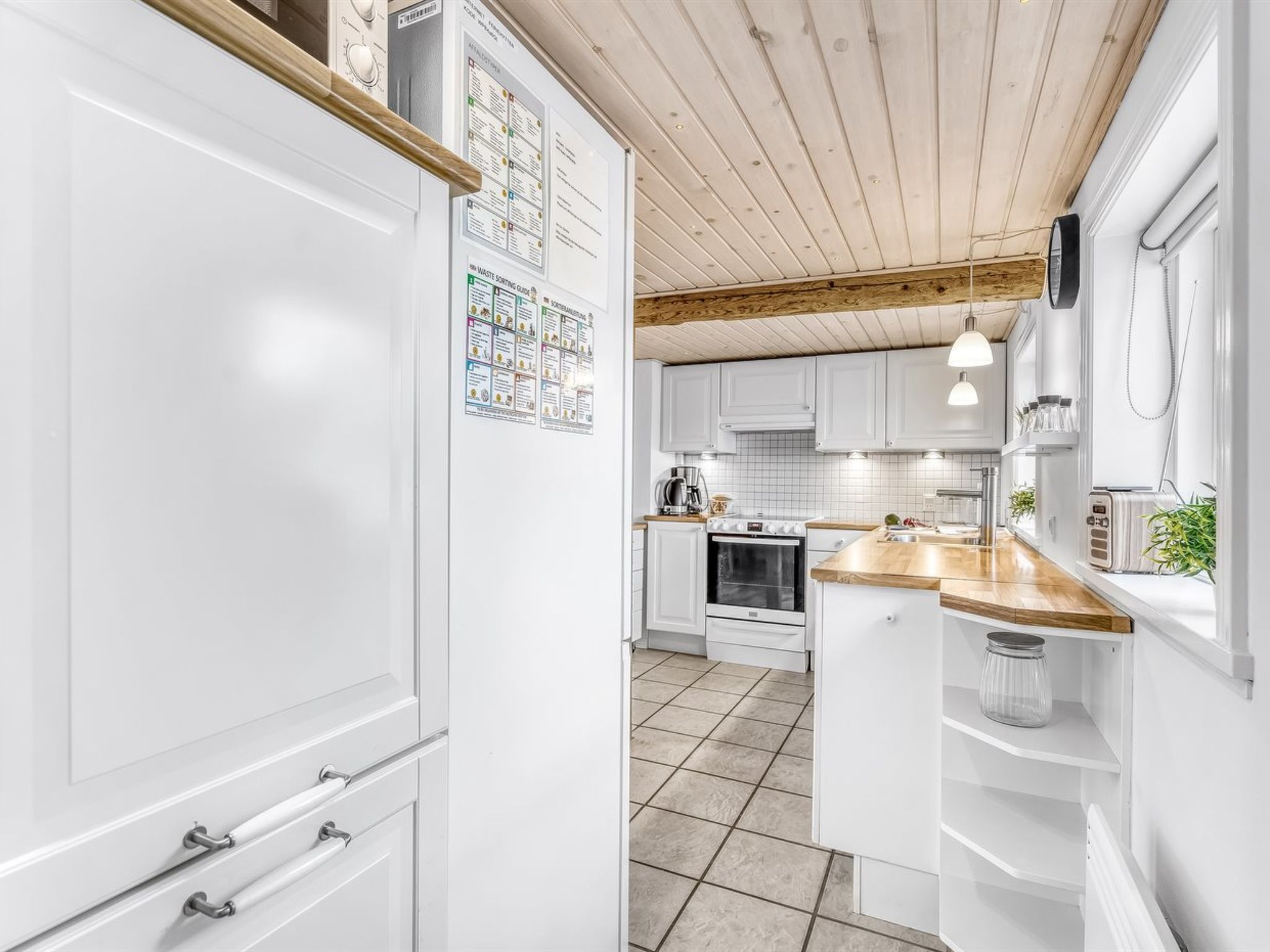 "Anneke" - 1.3km from the sea-Dedans