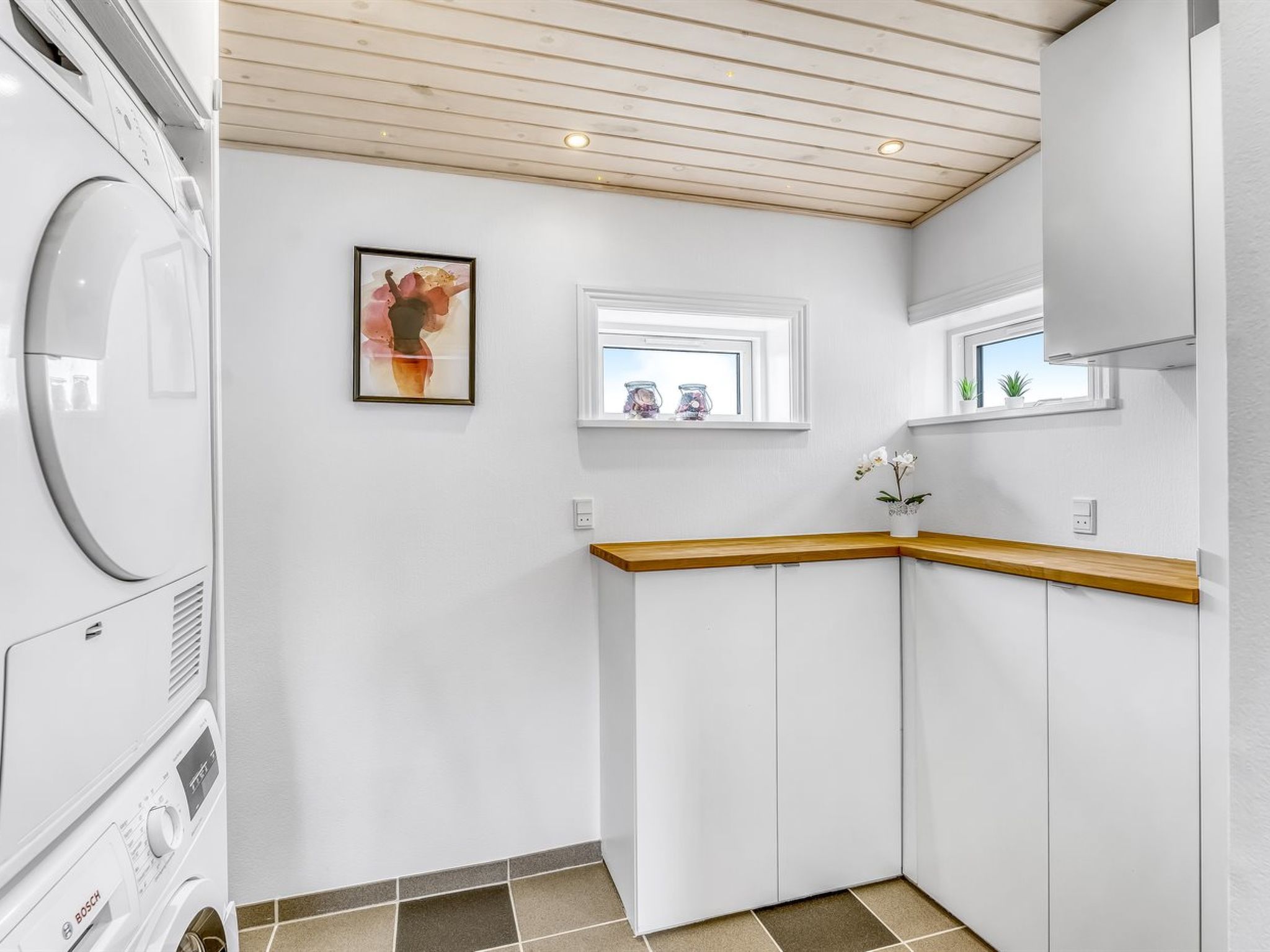 "Anneke" - 1.3km from the sea-Dedans