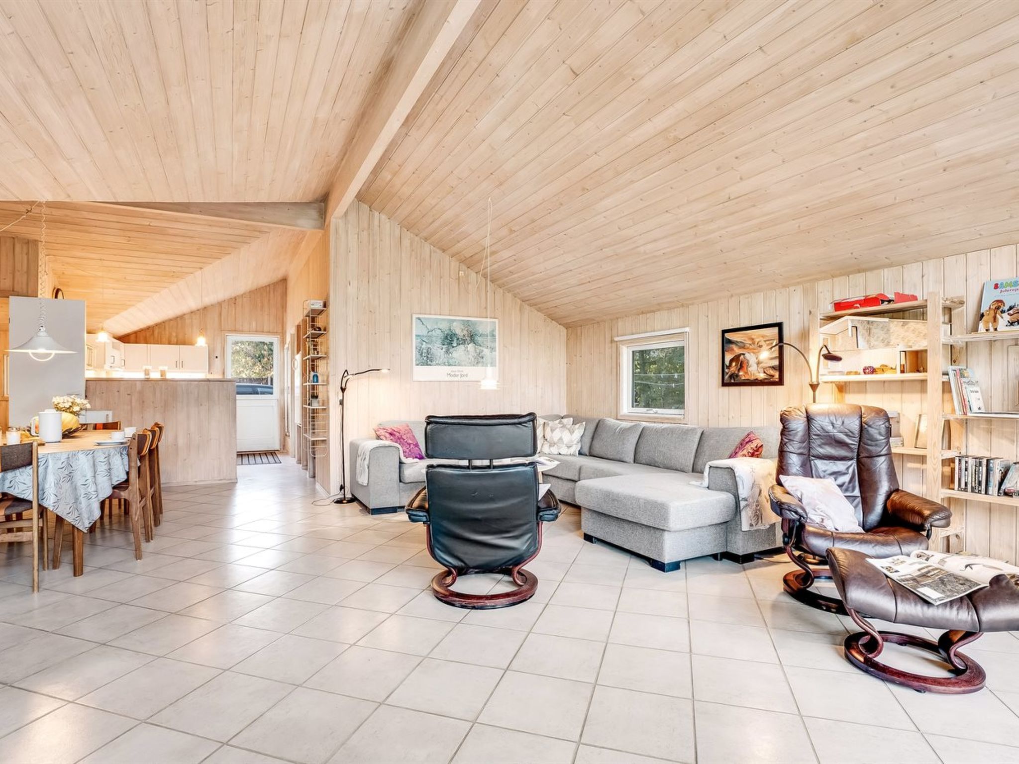 "Ayna" - 50m from the sea - Binnen