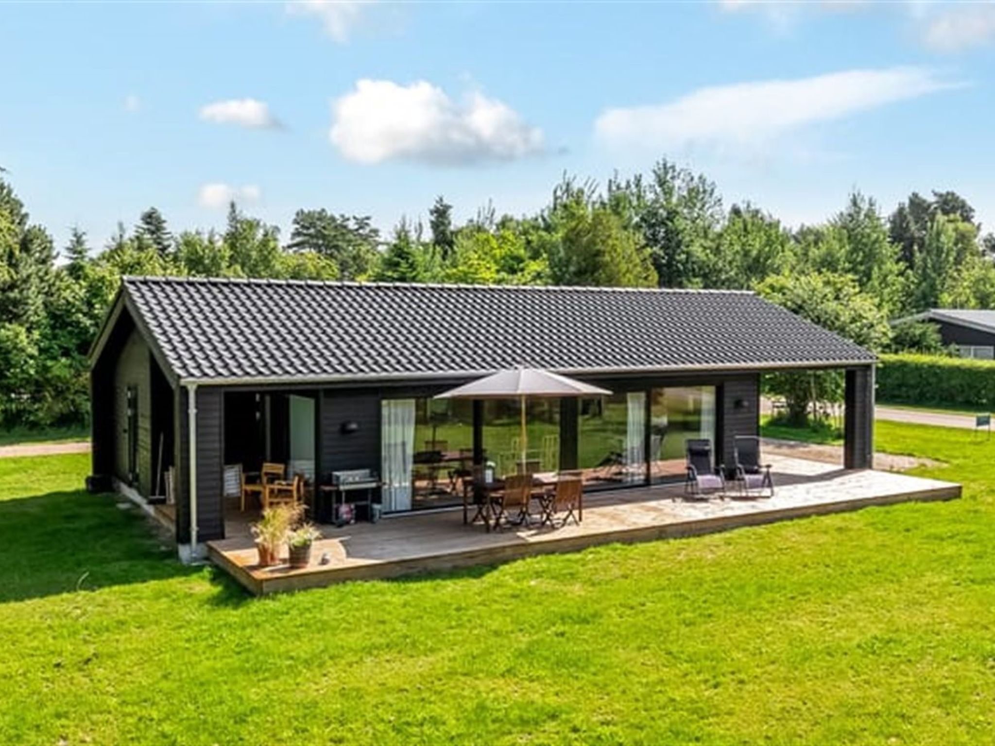 "Aruna" - 550m from the sea