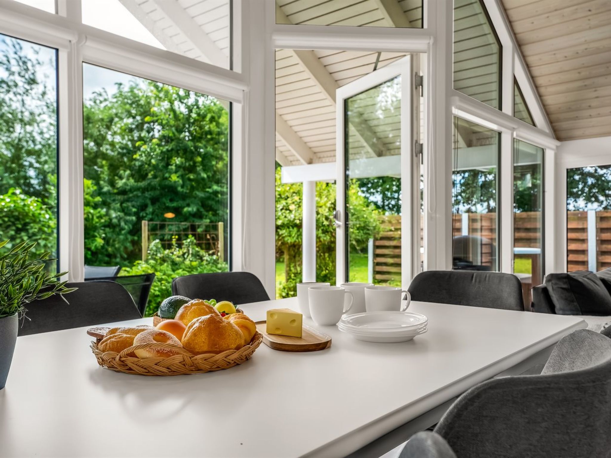 "Mika" - 800m from the sea - Drinnen
