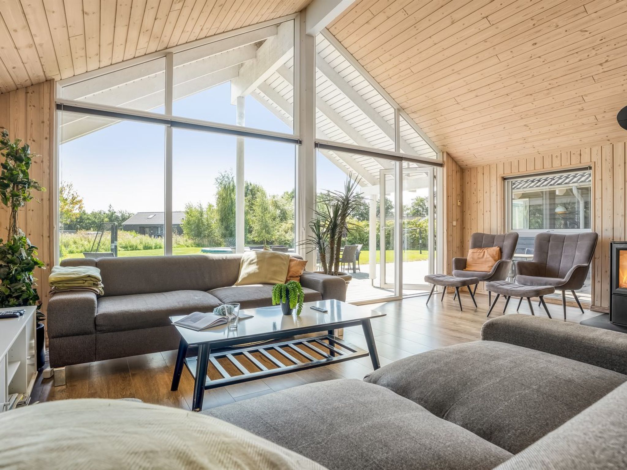 "Jurgis" - 900m from the sea - Binnen
