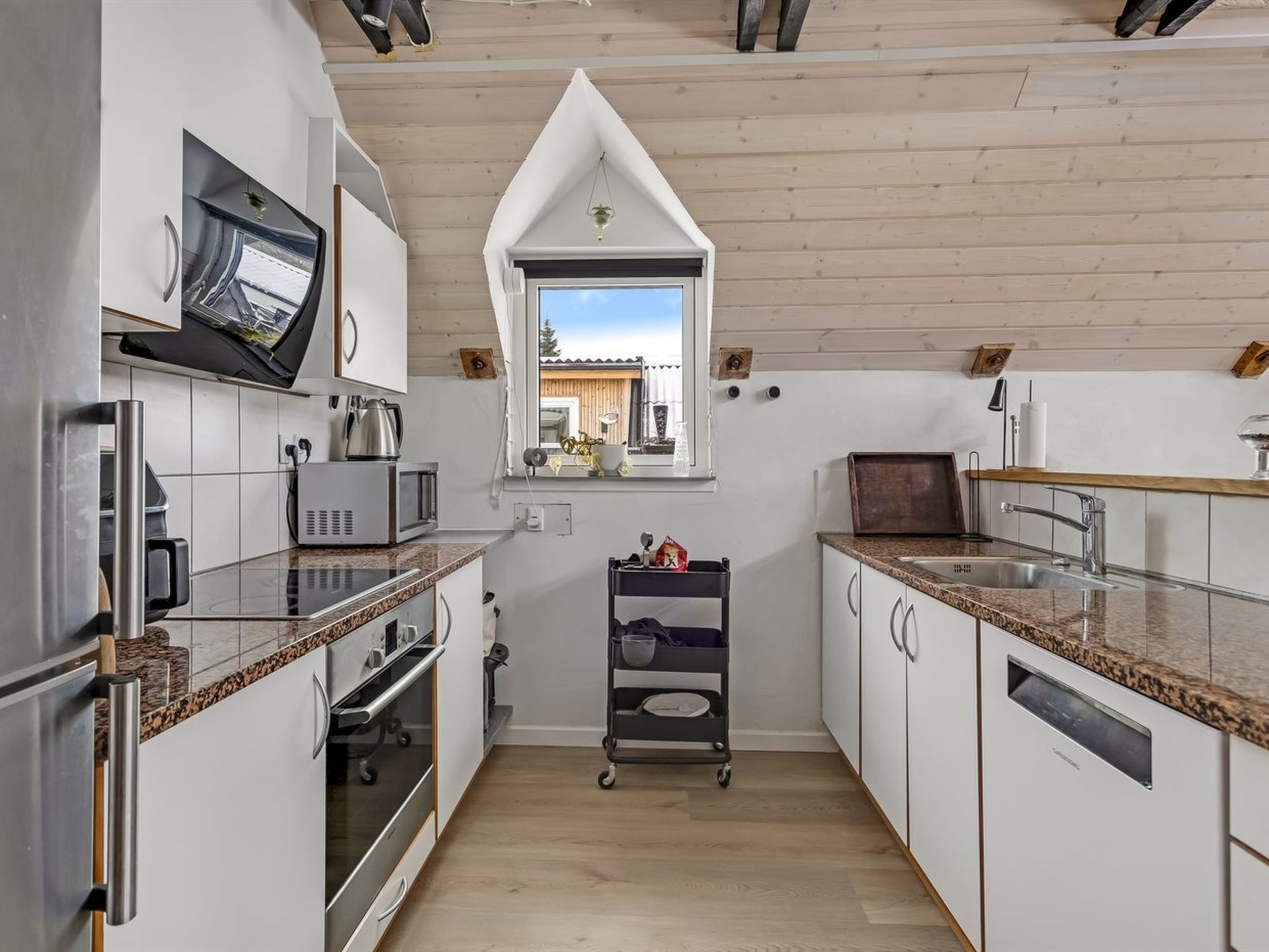 "Milutin" - 650m from the sea - Drinnen