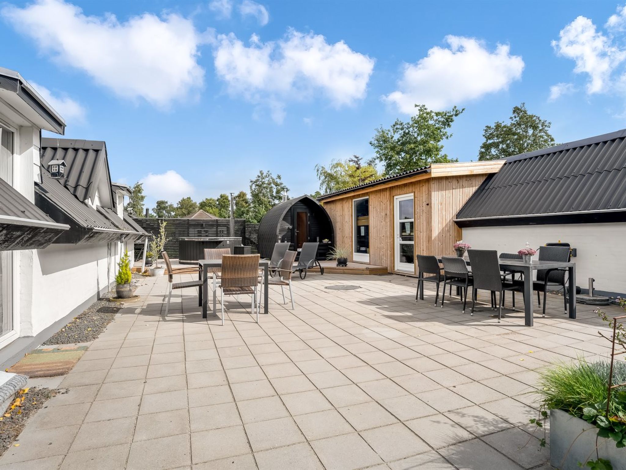 "Milutin" - 650m from the sea - Draußen
