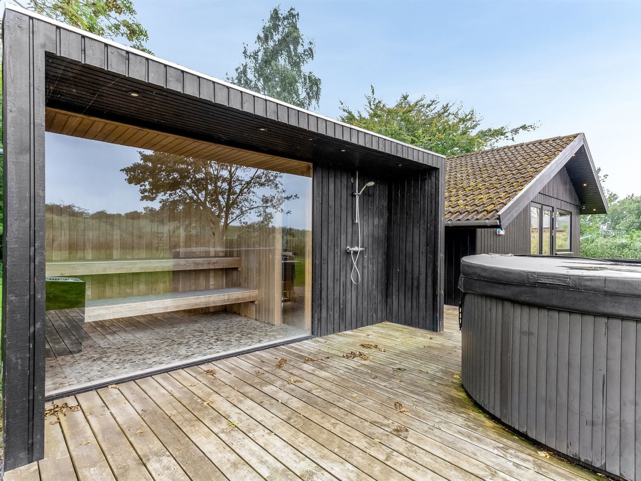 "Litle" - 30m from the sea-Outside
