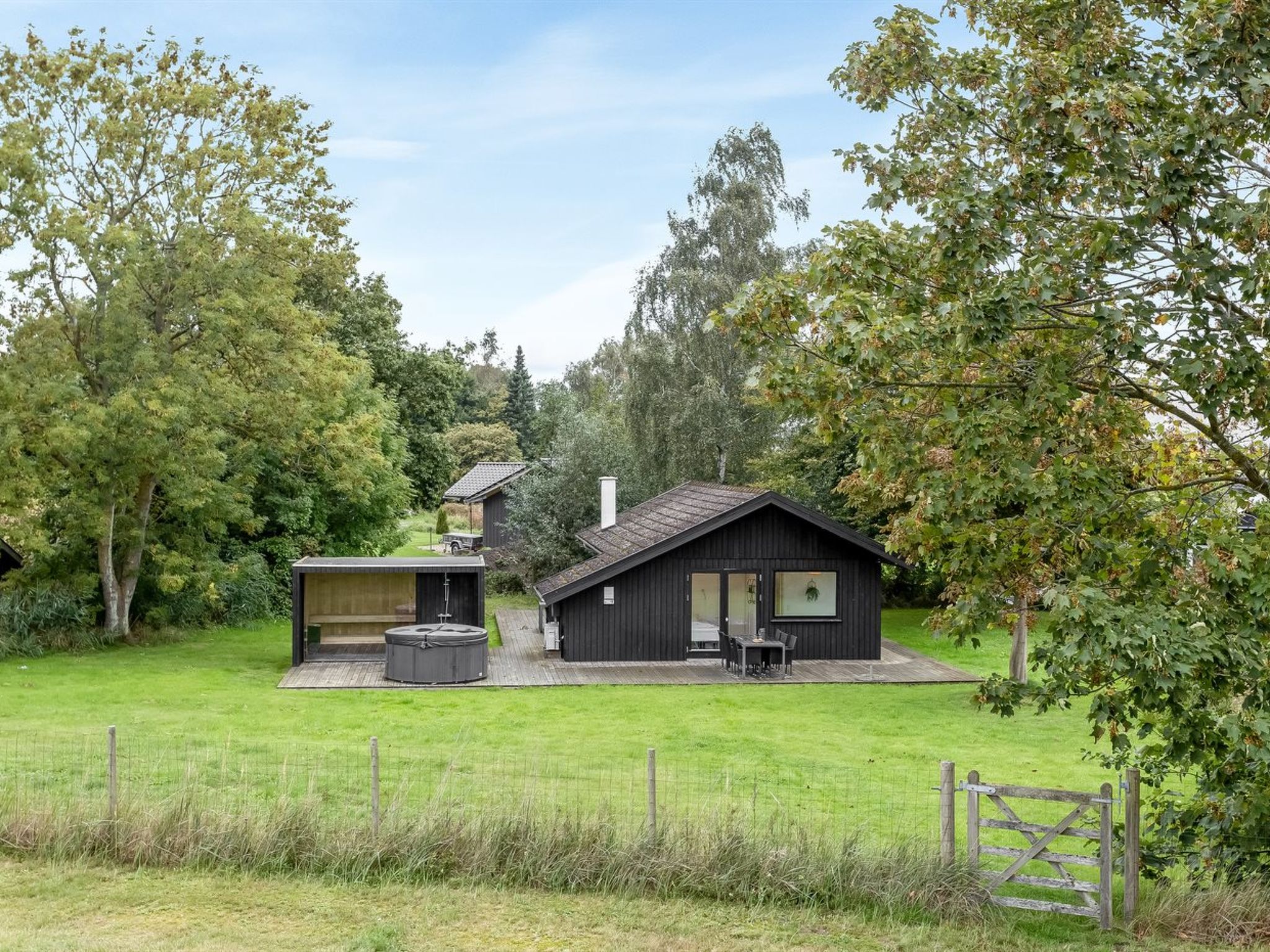 "Litle" - 30m from the sea-Outside