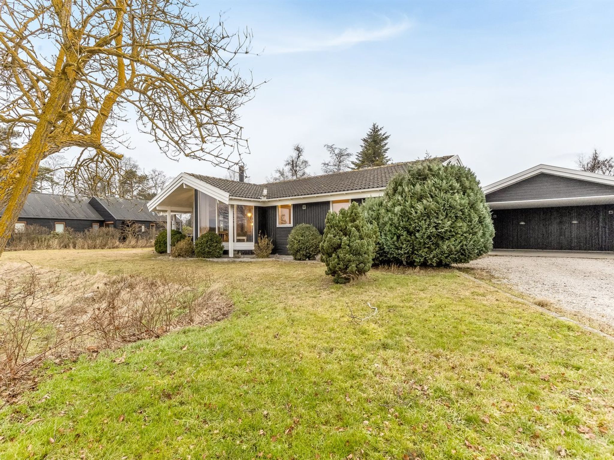 "Garth" - 50m from the sea-Buiten