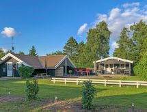 Vrijstaande woning met grote tuin op 1 km van de zee bij Væggerløse - thumbnail 1
