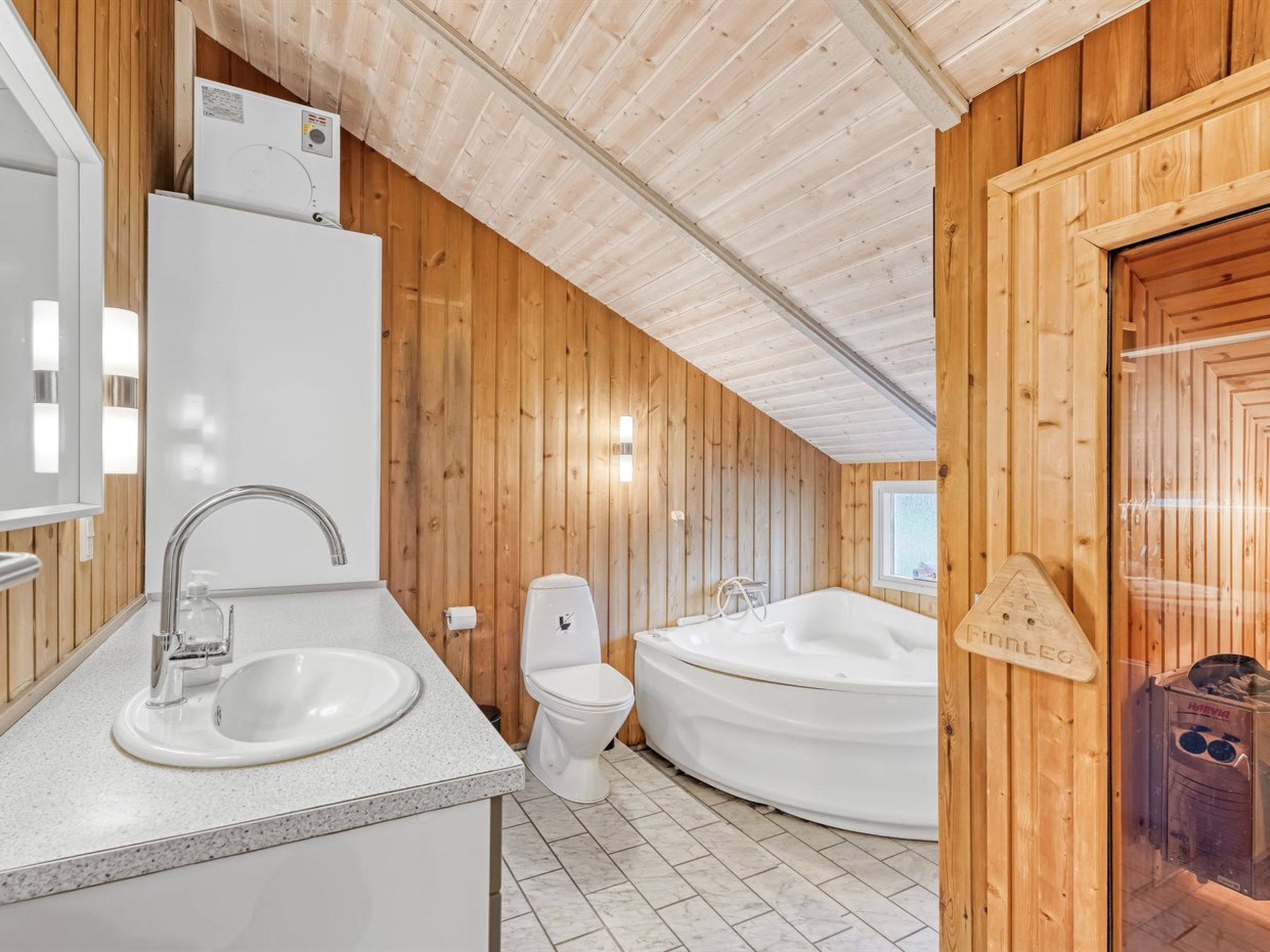 "Hithin" - 800m from the sea - Binnen