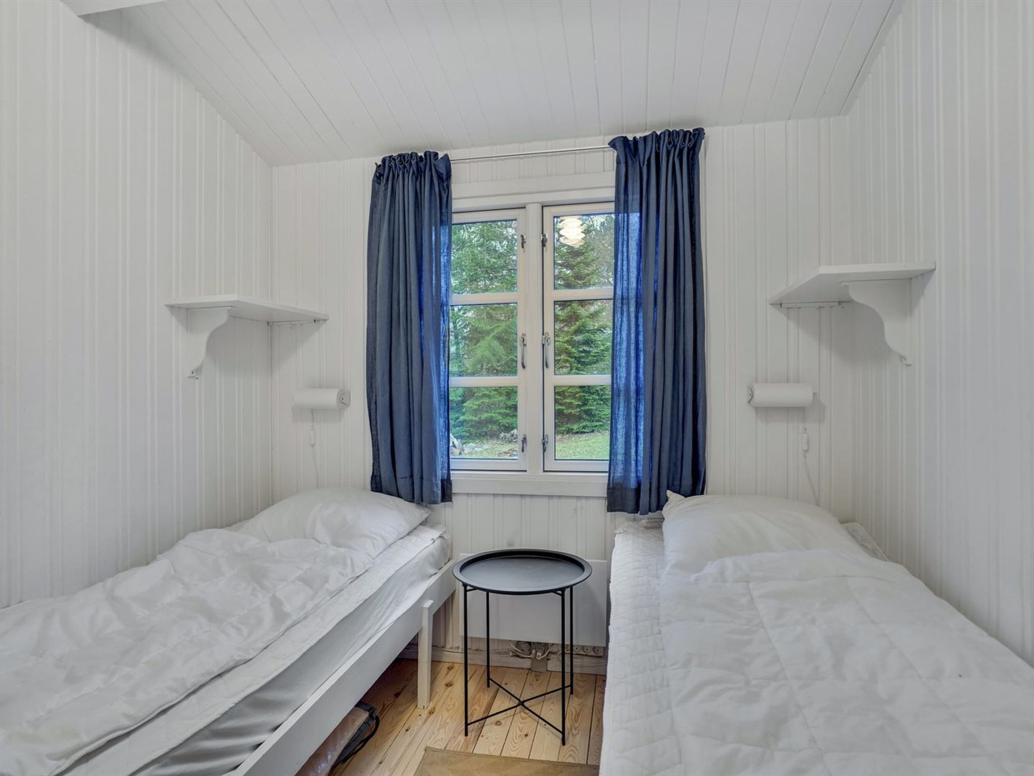 "Fjola" - 200m from the sea