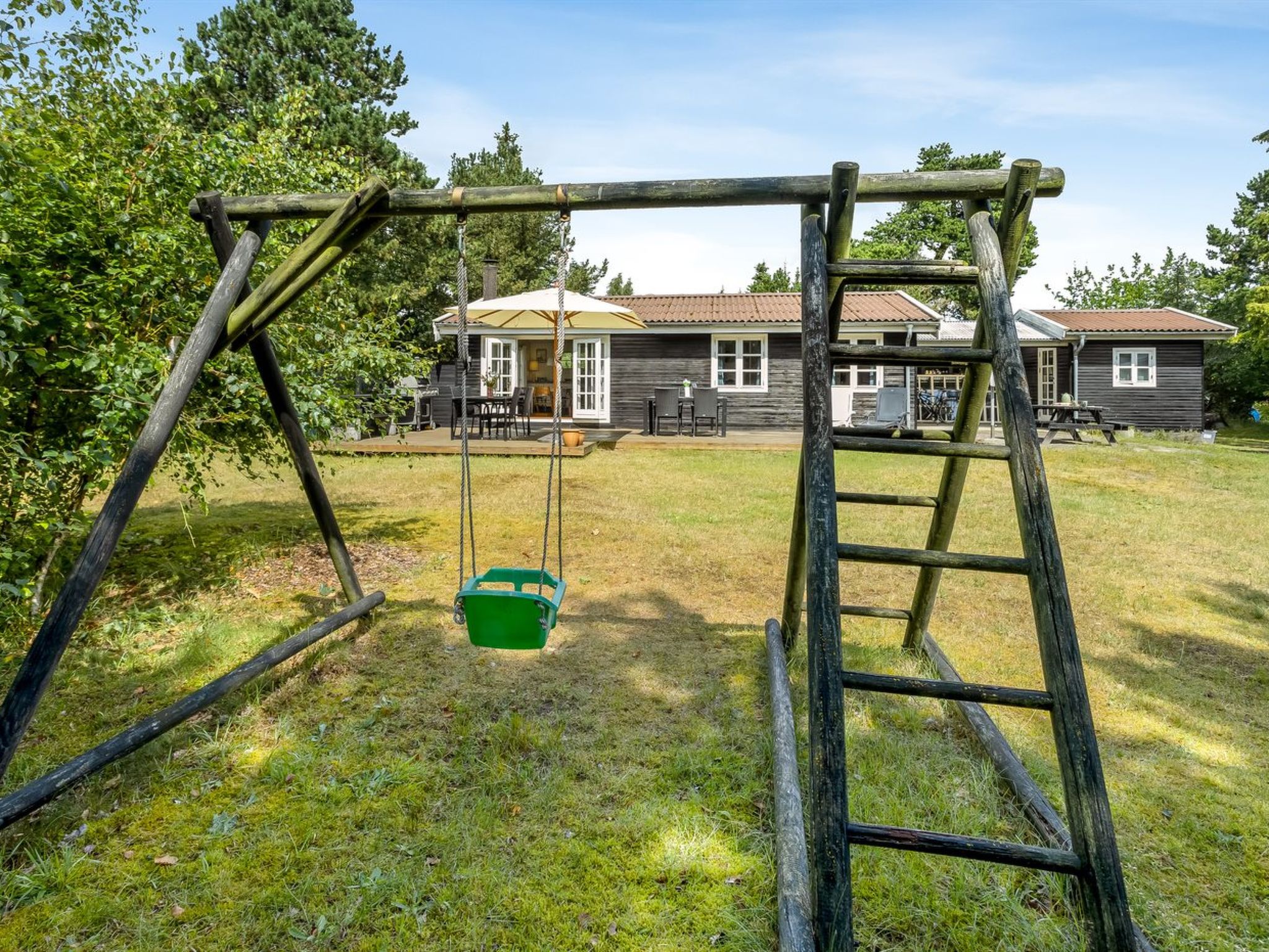 "Fjola" - 200m from the sea - Buiten